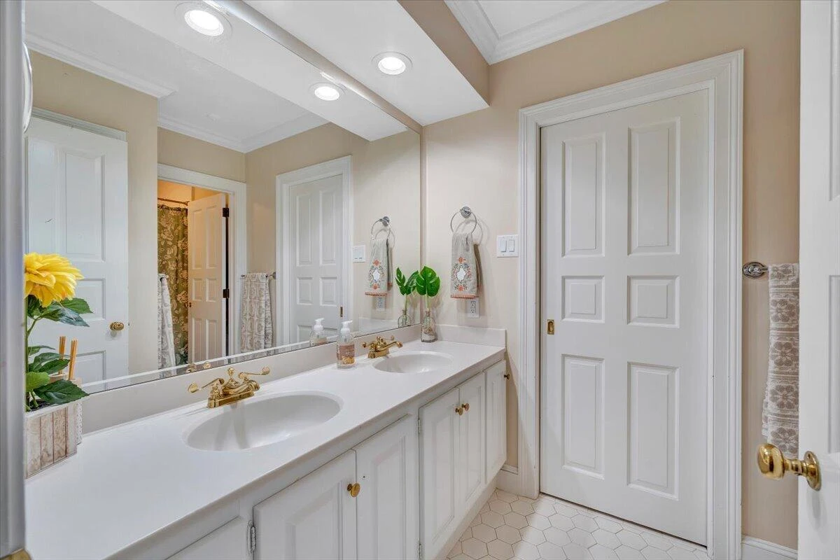 4949 Buckhorn RD - Photo 48