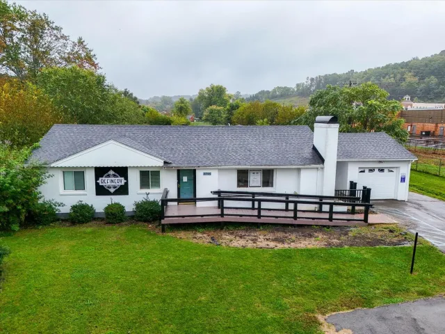 3746 Colonial AVE, Roanoke, VA, 24018
