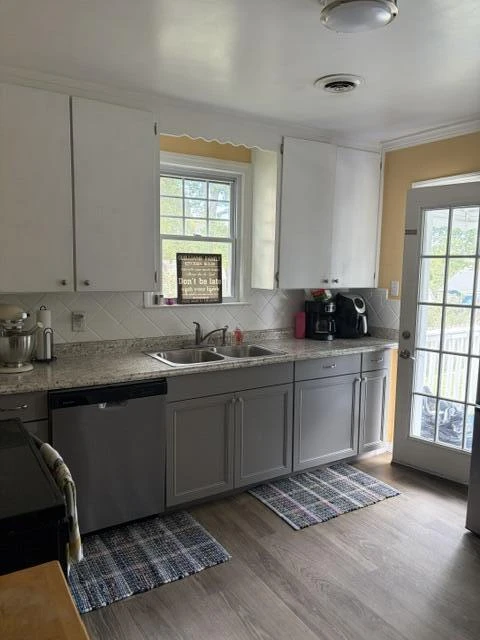 2517 Maiden LN SW - Photo 4