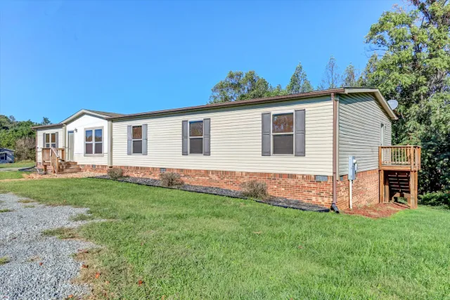 1447 Doe Run RD, Rocky Mount, VA, 24151