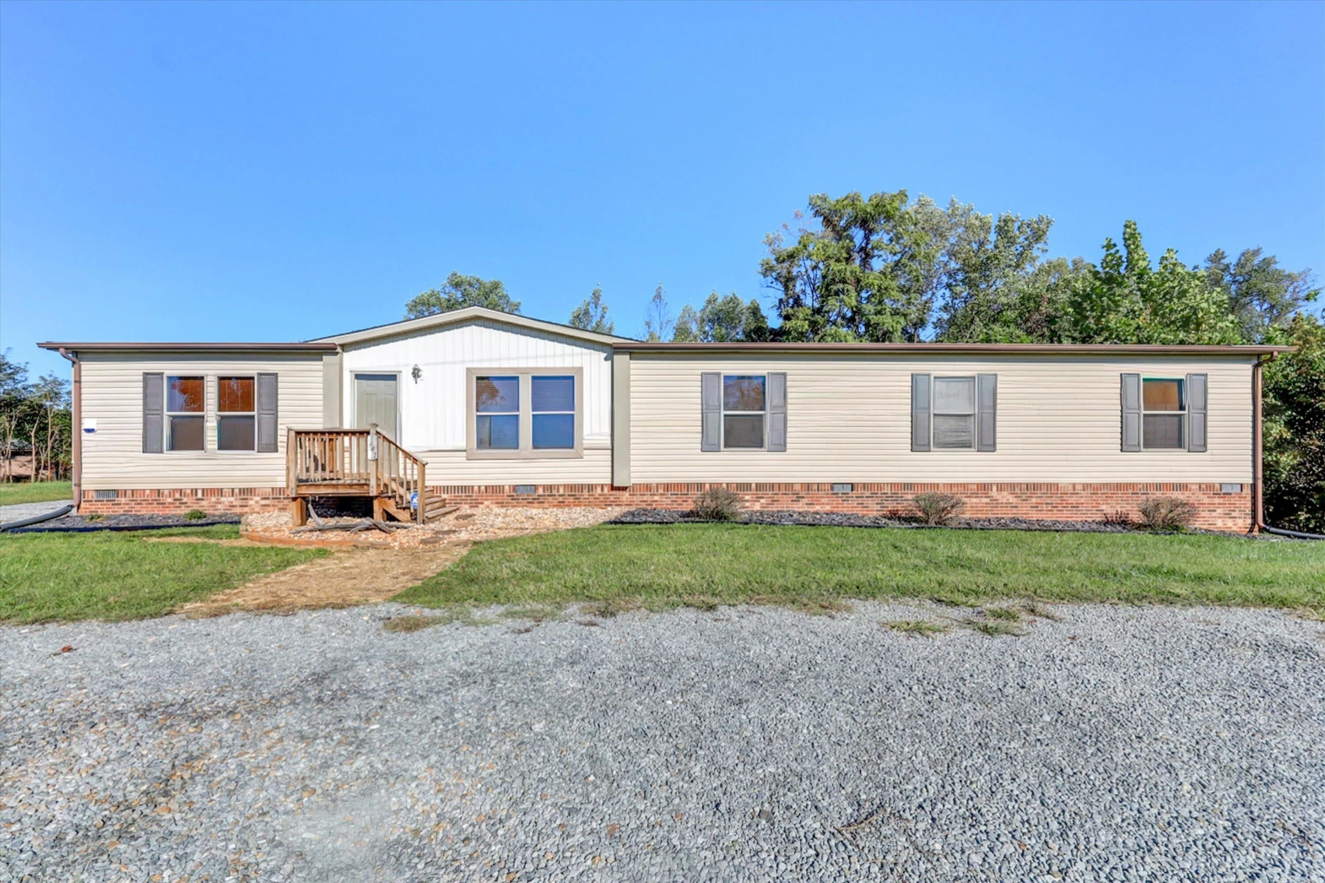 1447 Doe Run RD - Photo 2