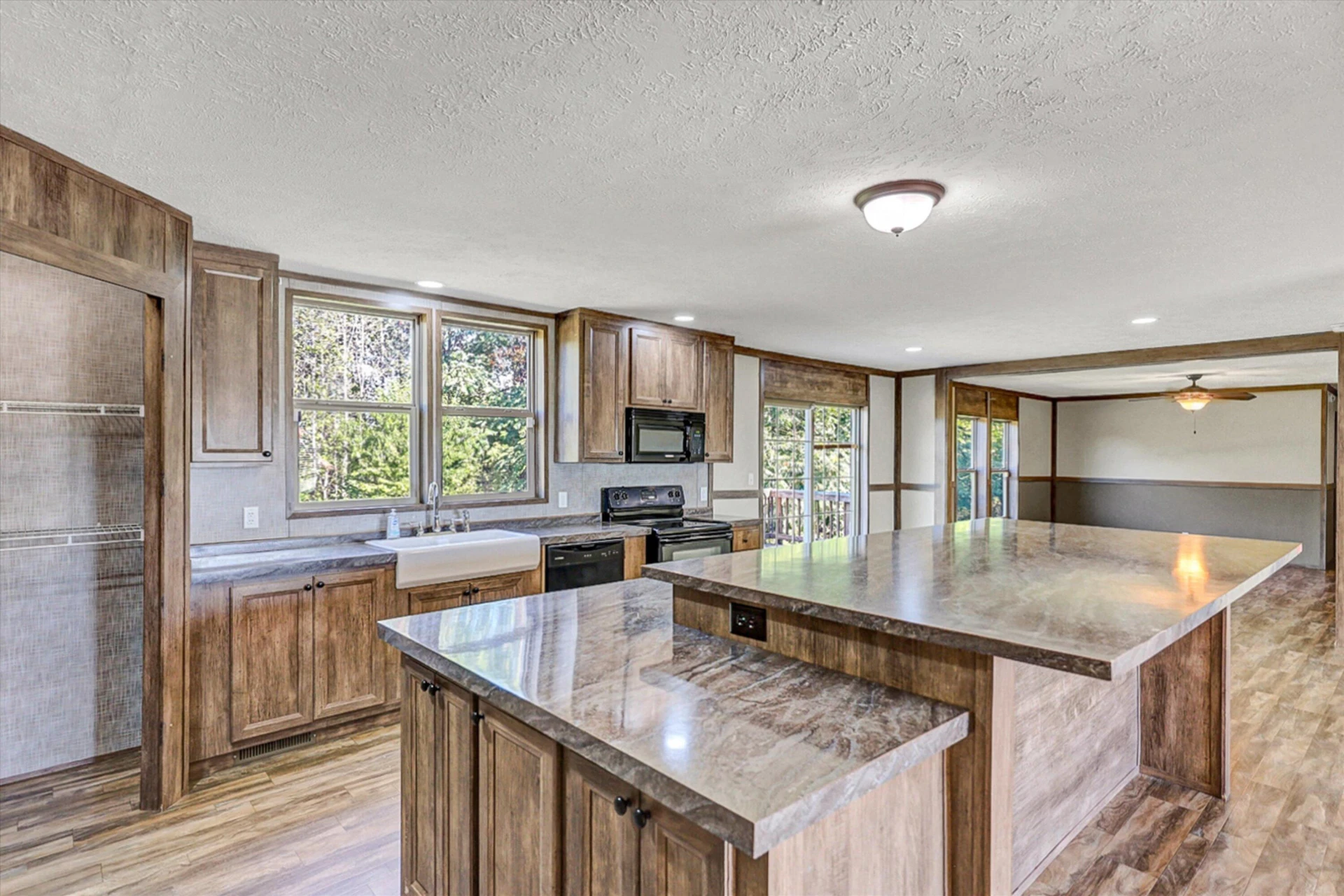 1447 Doe Run RD - Photo 9