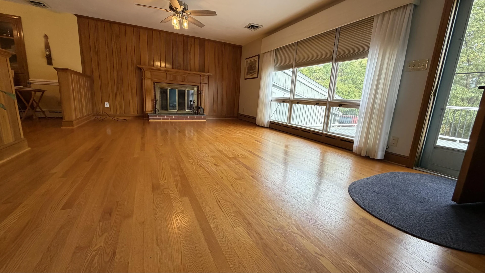 817 Ridgecrest DR - Photo 2
