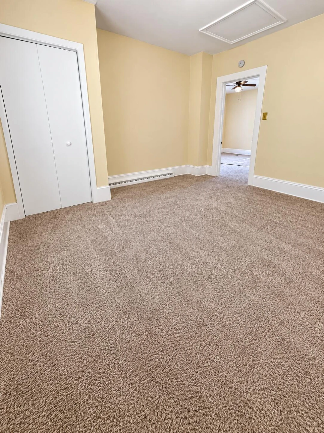 925 Kensington AVE - Photo 10