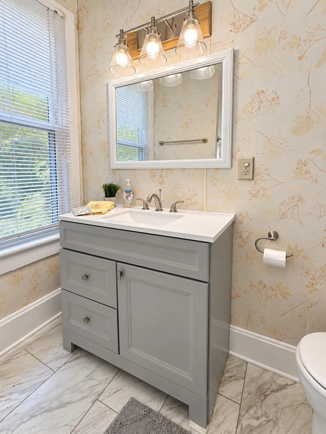 925 Kensington AVE - Photo 13
