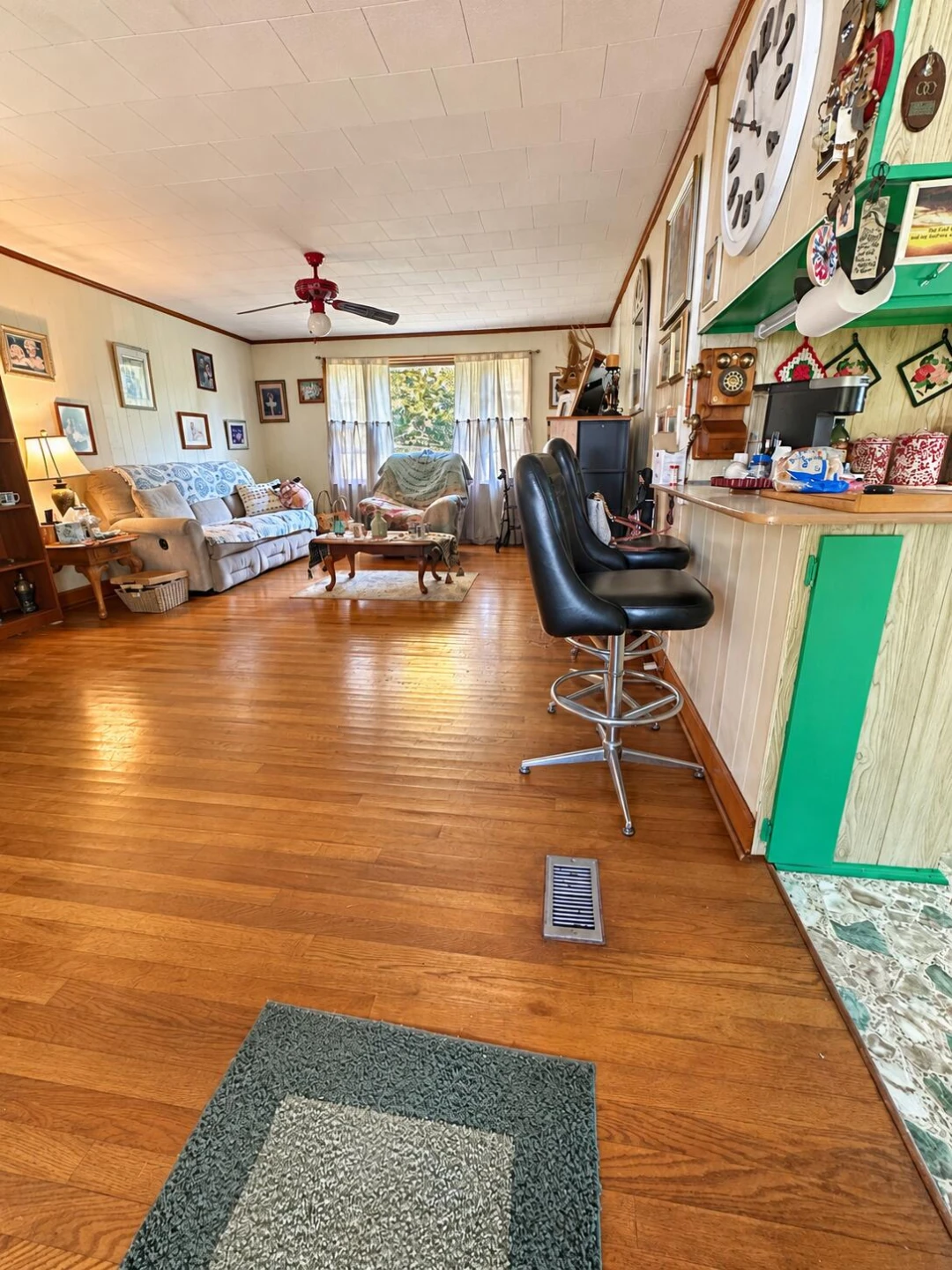 208 Meadowdale RD - Photo 13