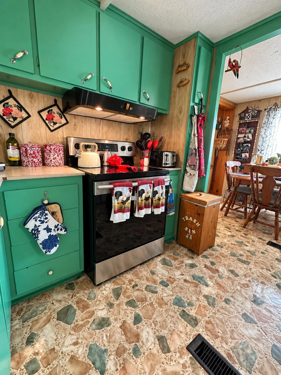 208 Meadowdale RD - Photo 20