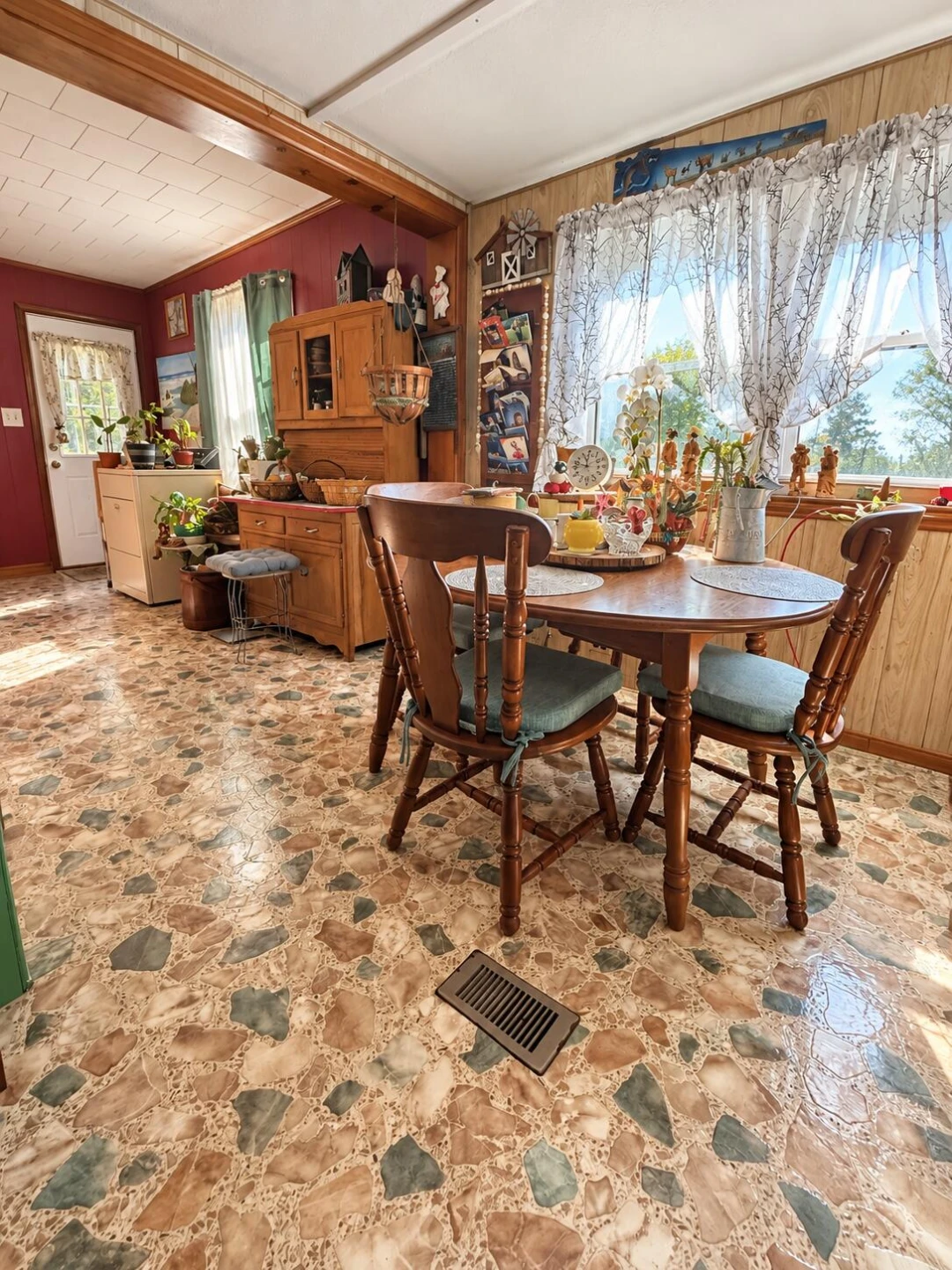 208 Meadowdale RD - Photo 24
