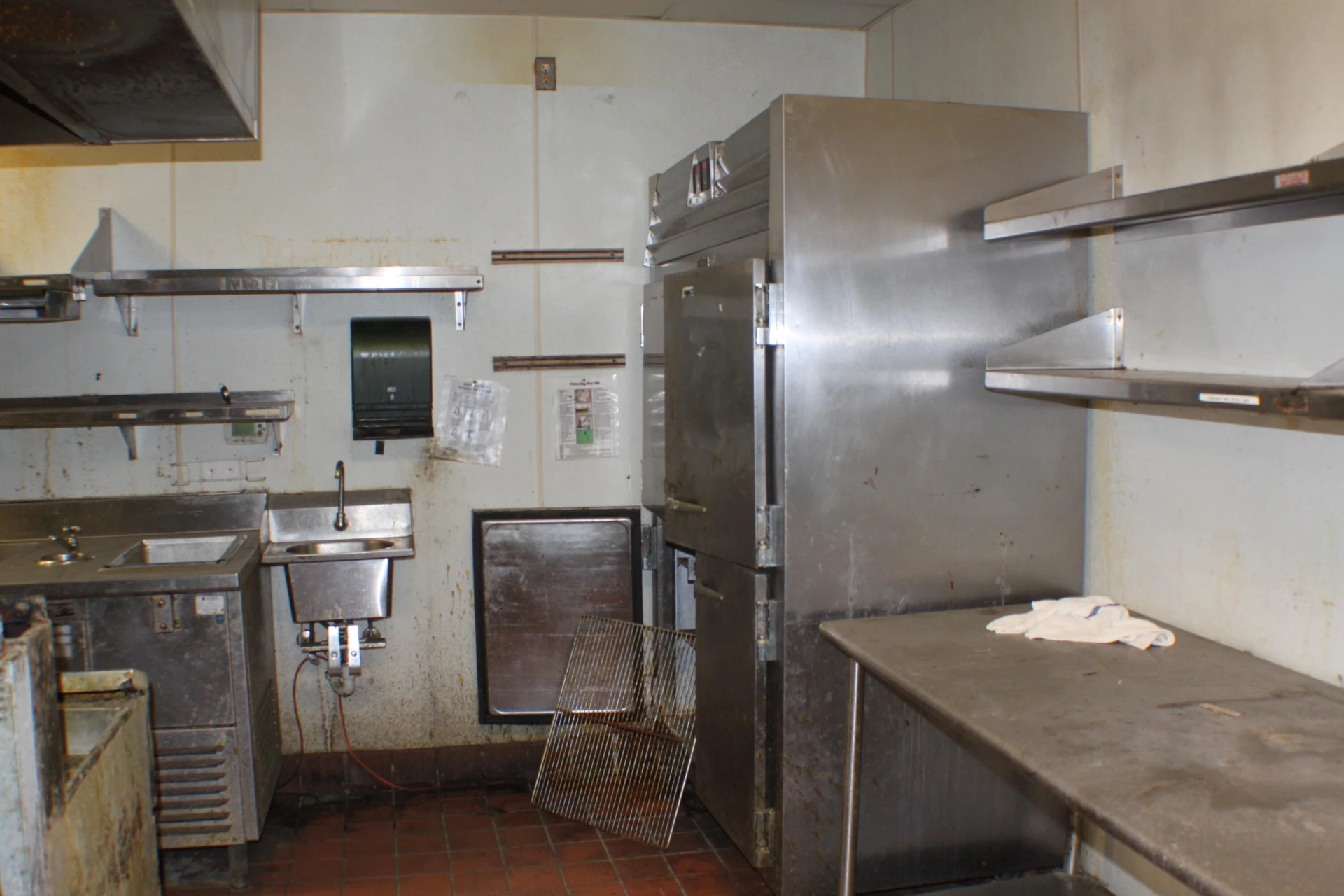 415 Thacker Ave - Photo 10