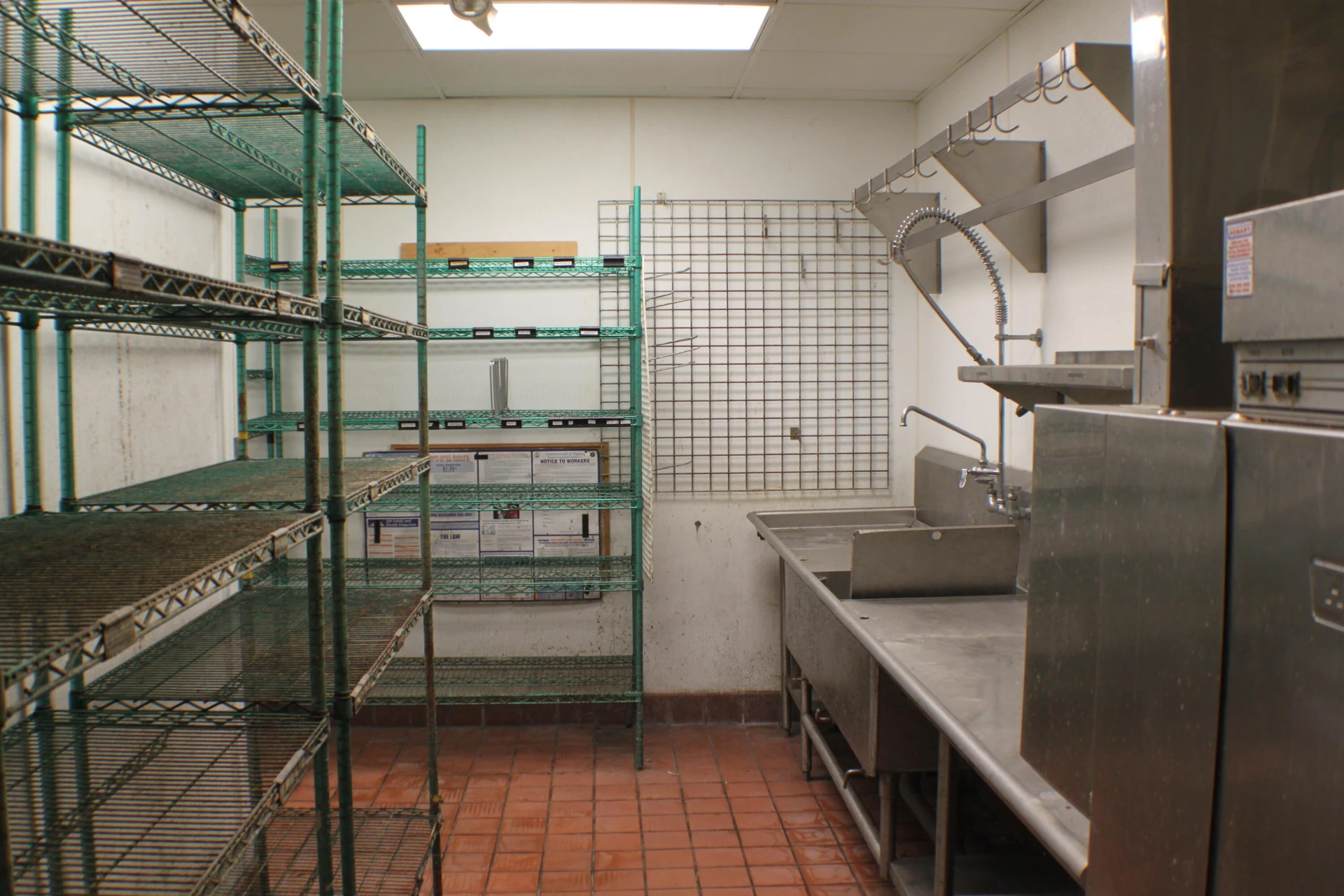 415 Thacker Ave - Photo 14