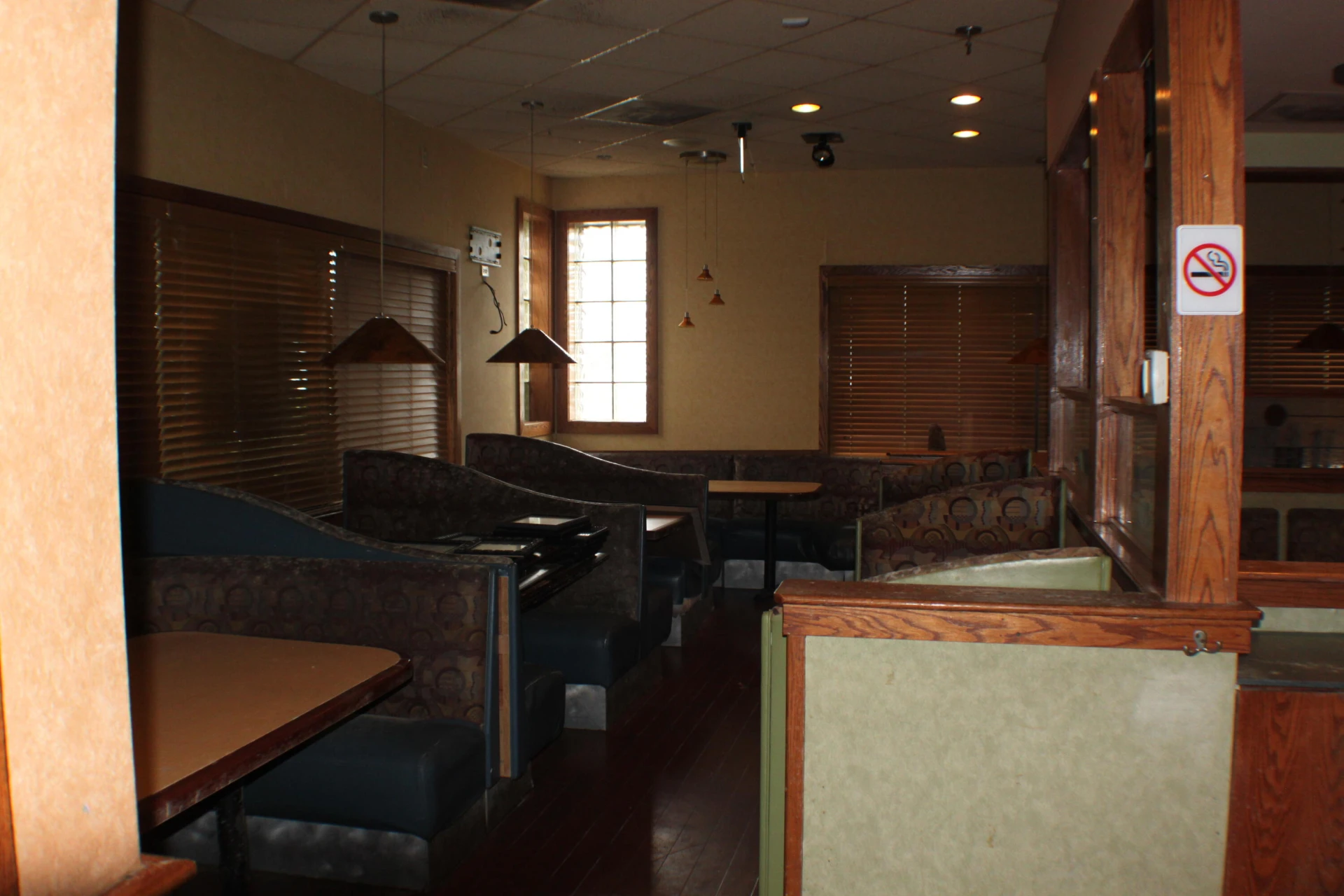 415 Thacker Ave - Photo 5