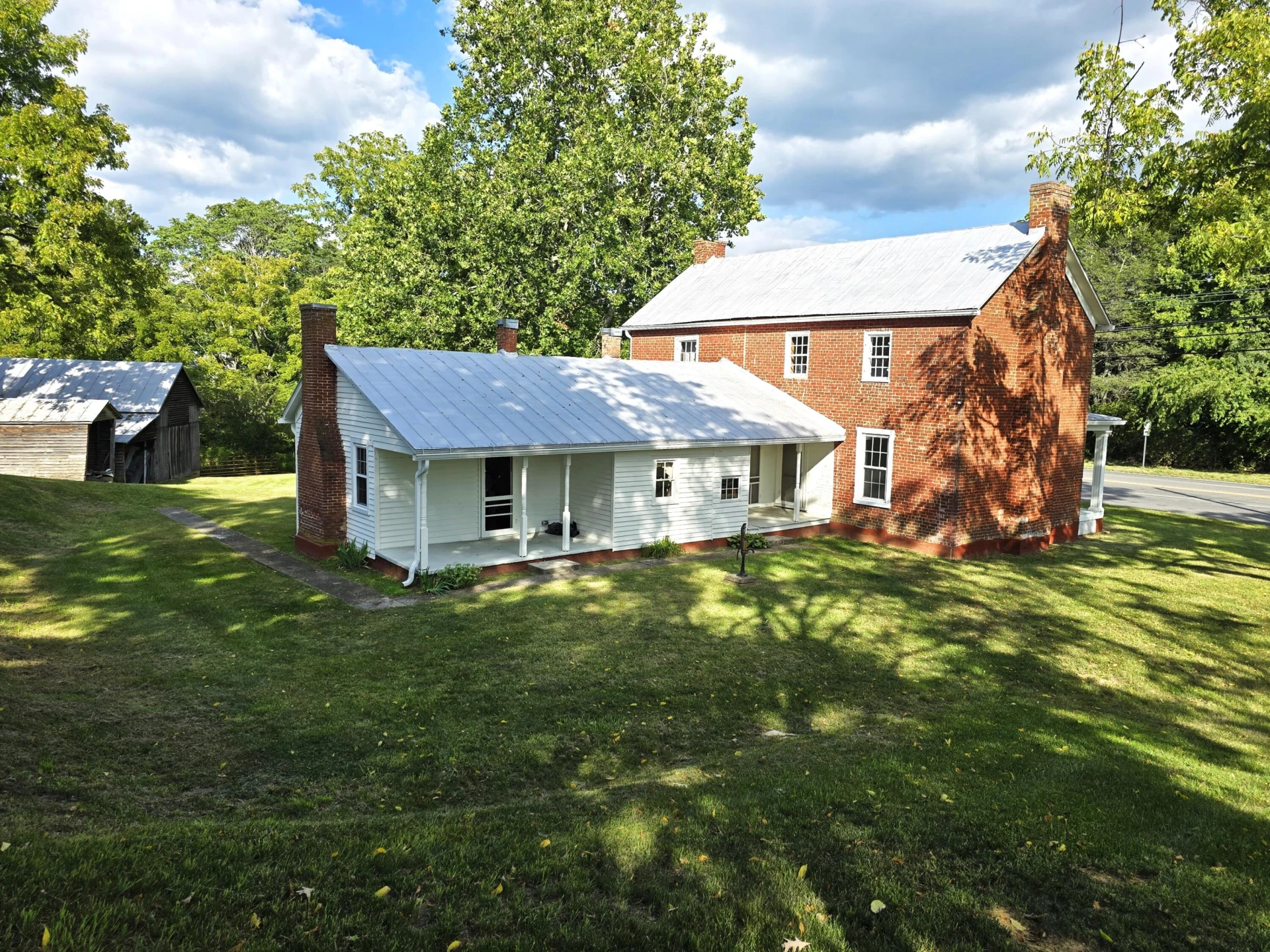 8431 N Lee Highway - Photo 2