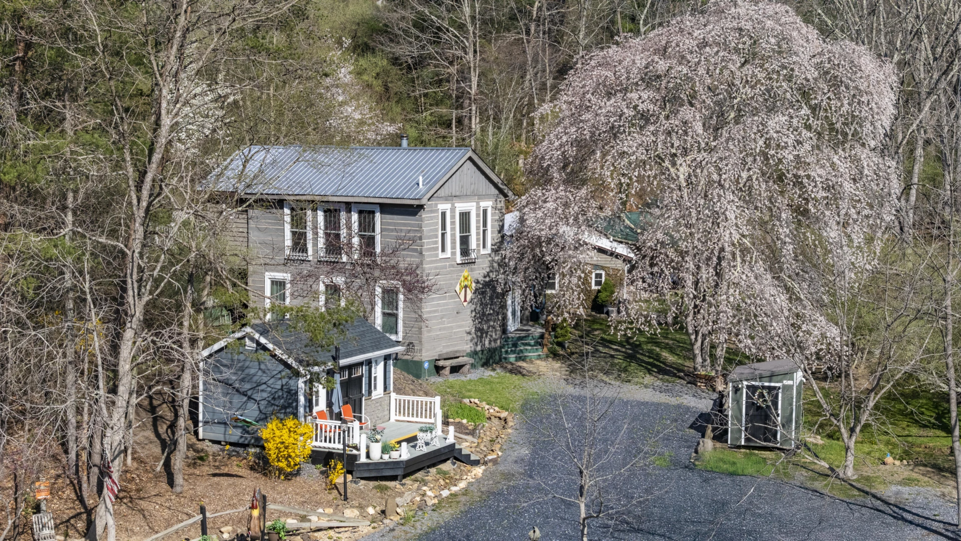 2665 Deerfield Valley Road Rd