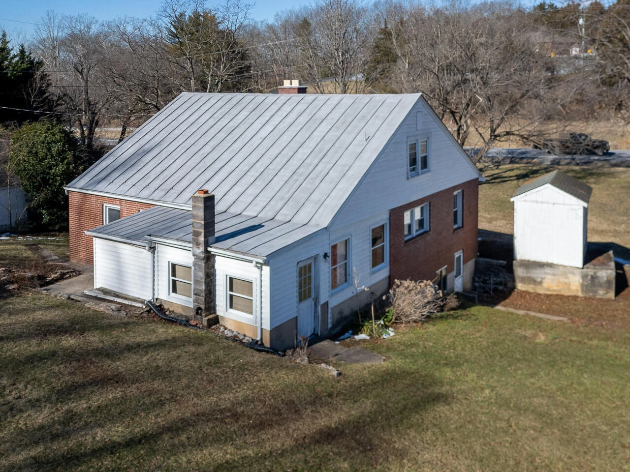 2068 N Lee Highway - Photo 3