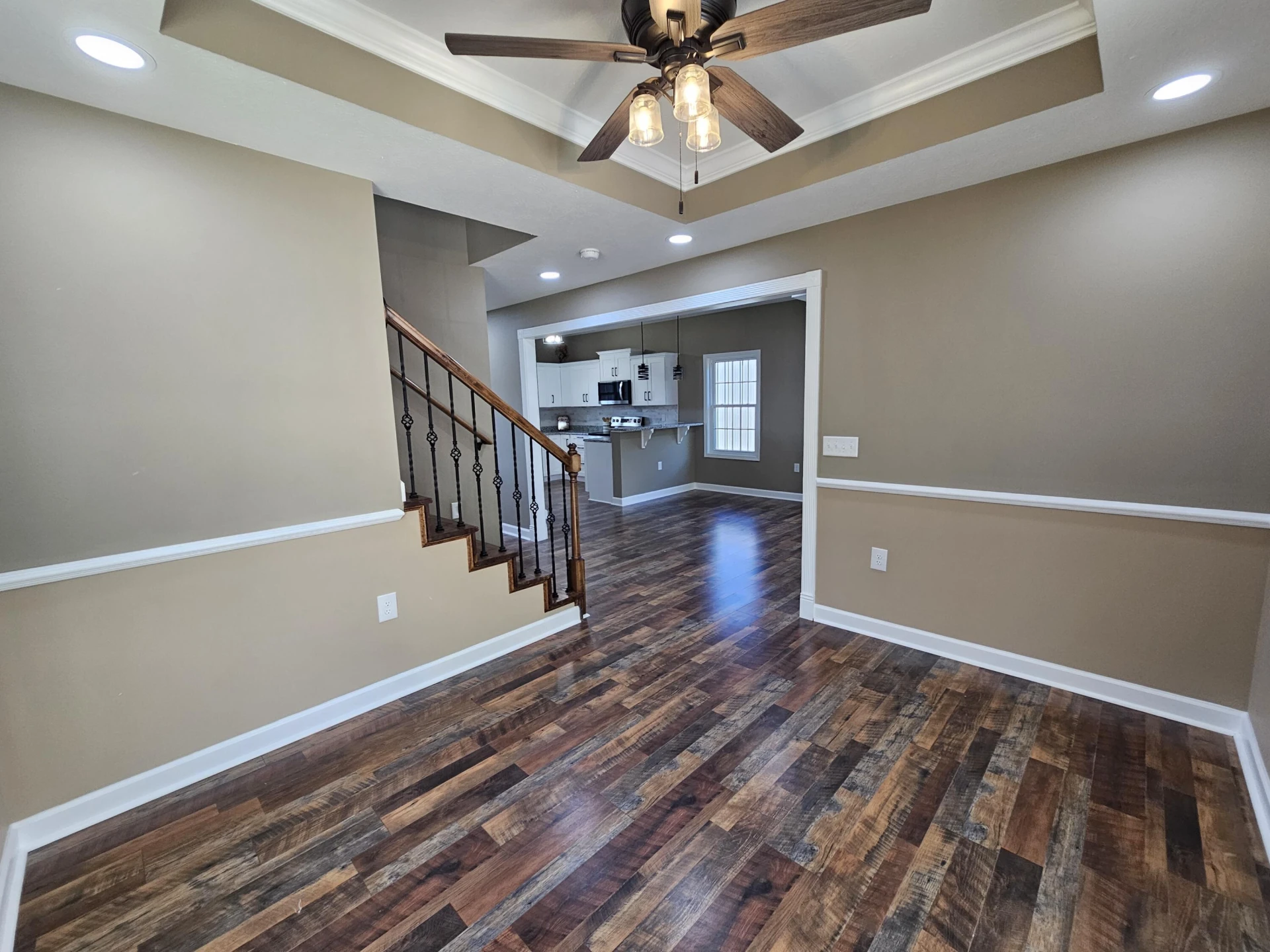 1045 Woodland Ave - Photo 6