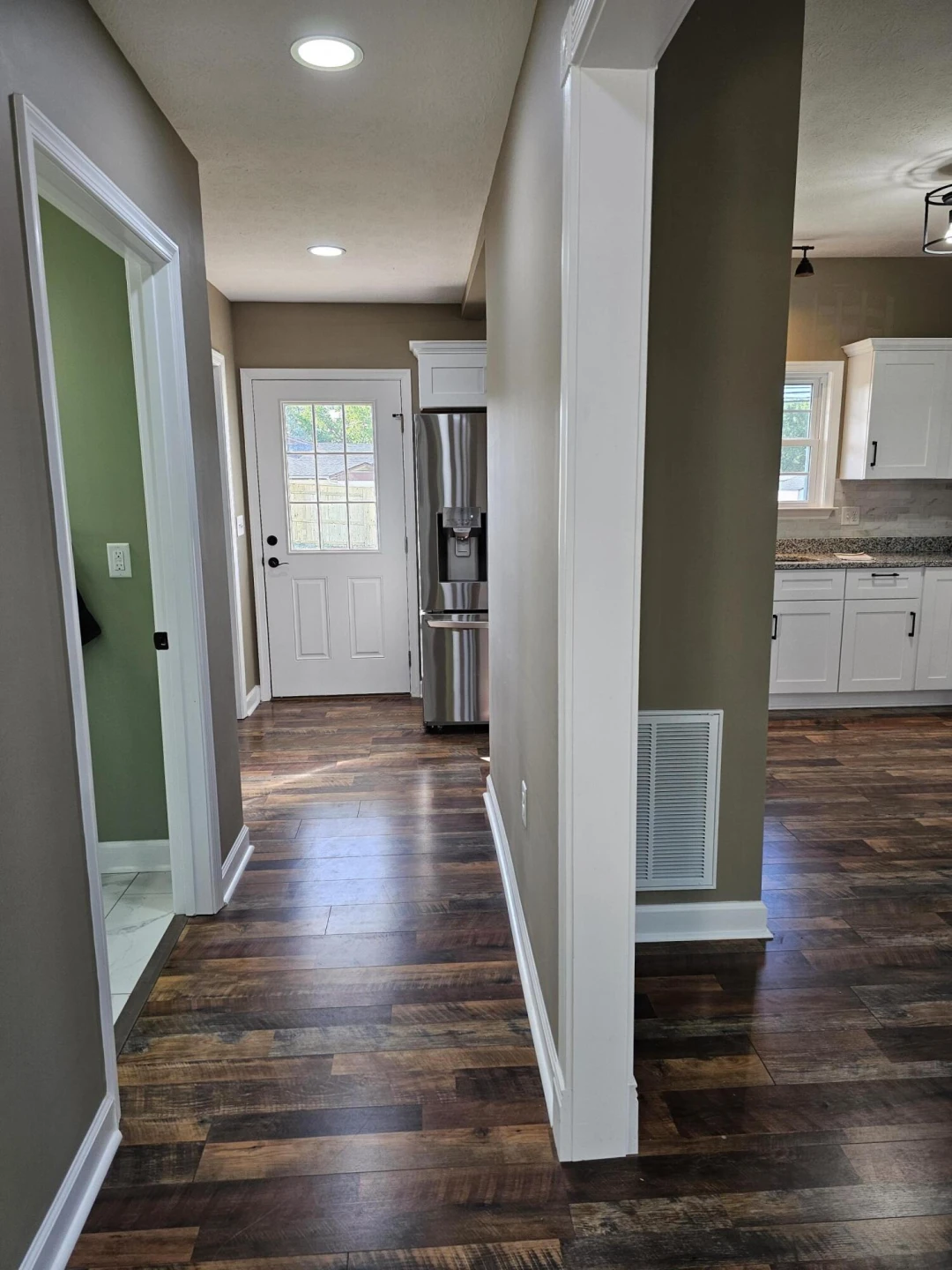 1045 Woodland Ave - Photo 7