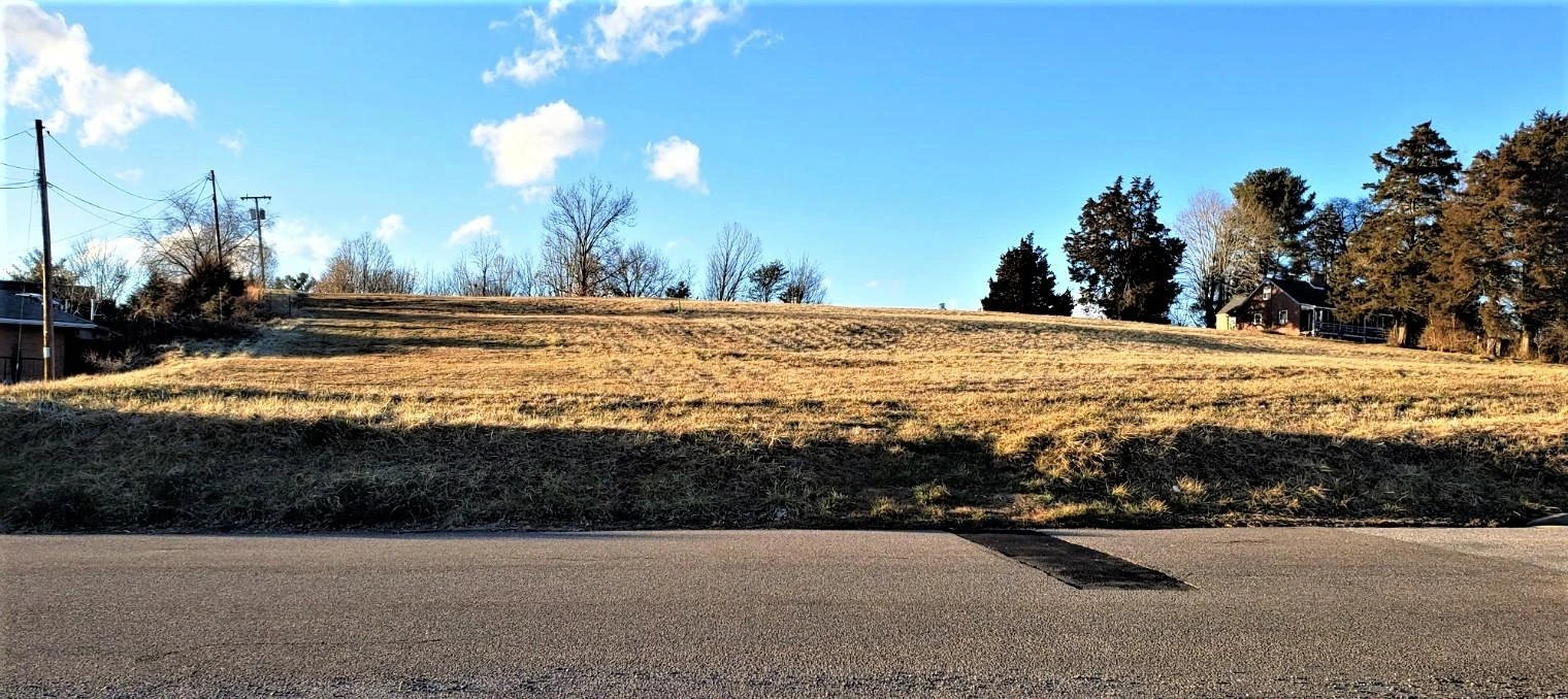 2.4 Ac. Waddell St