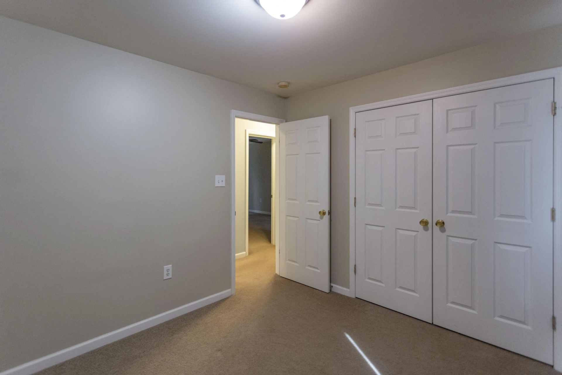 20-1 Beverly Ct - Photo 18