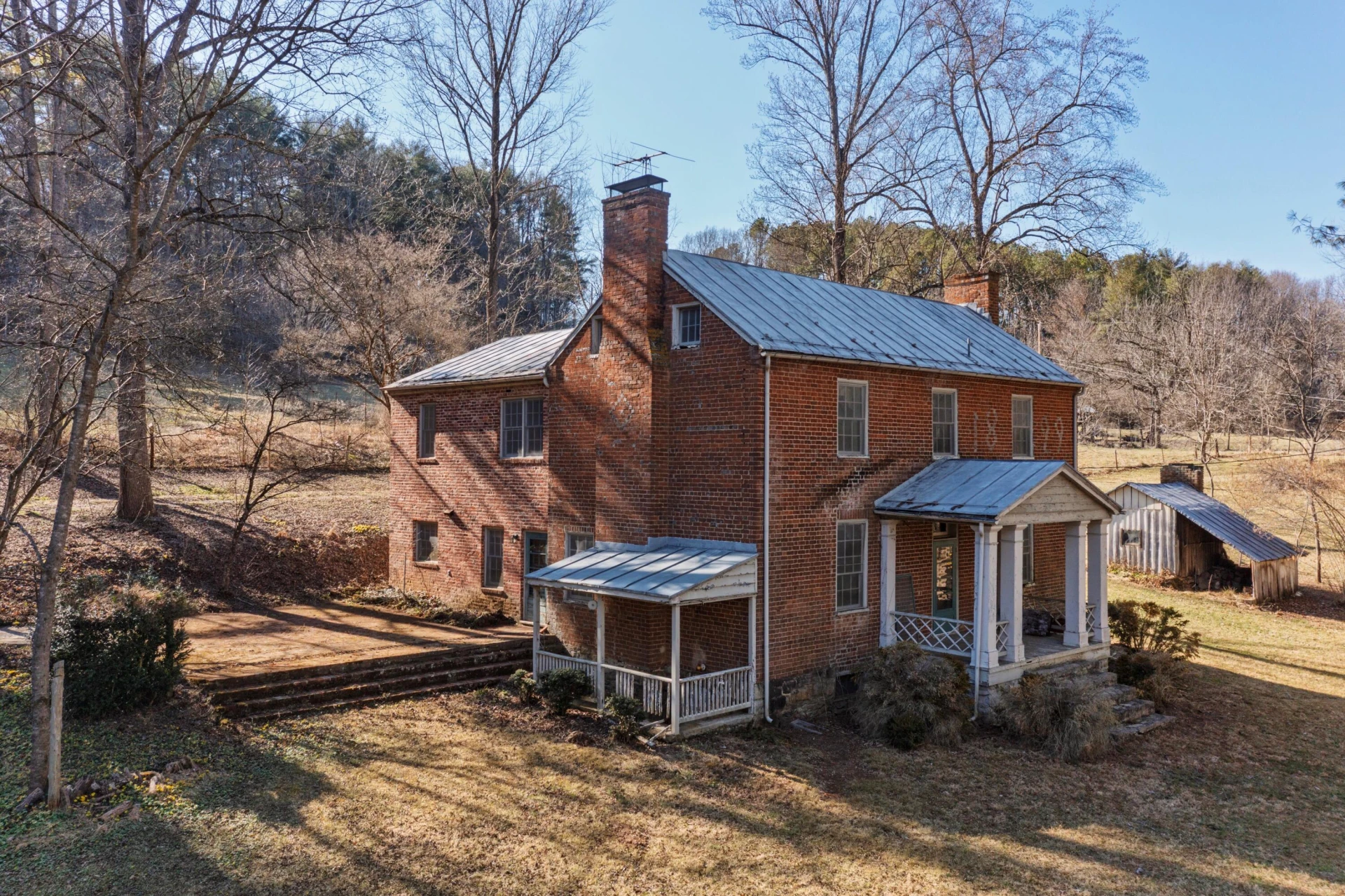599 Lindsay Ln