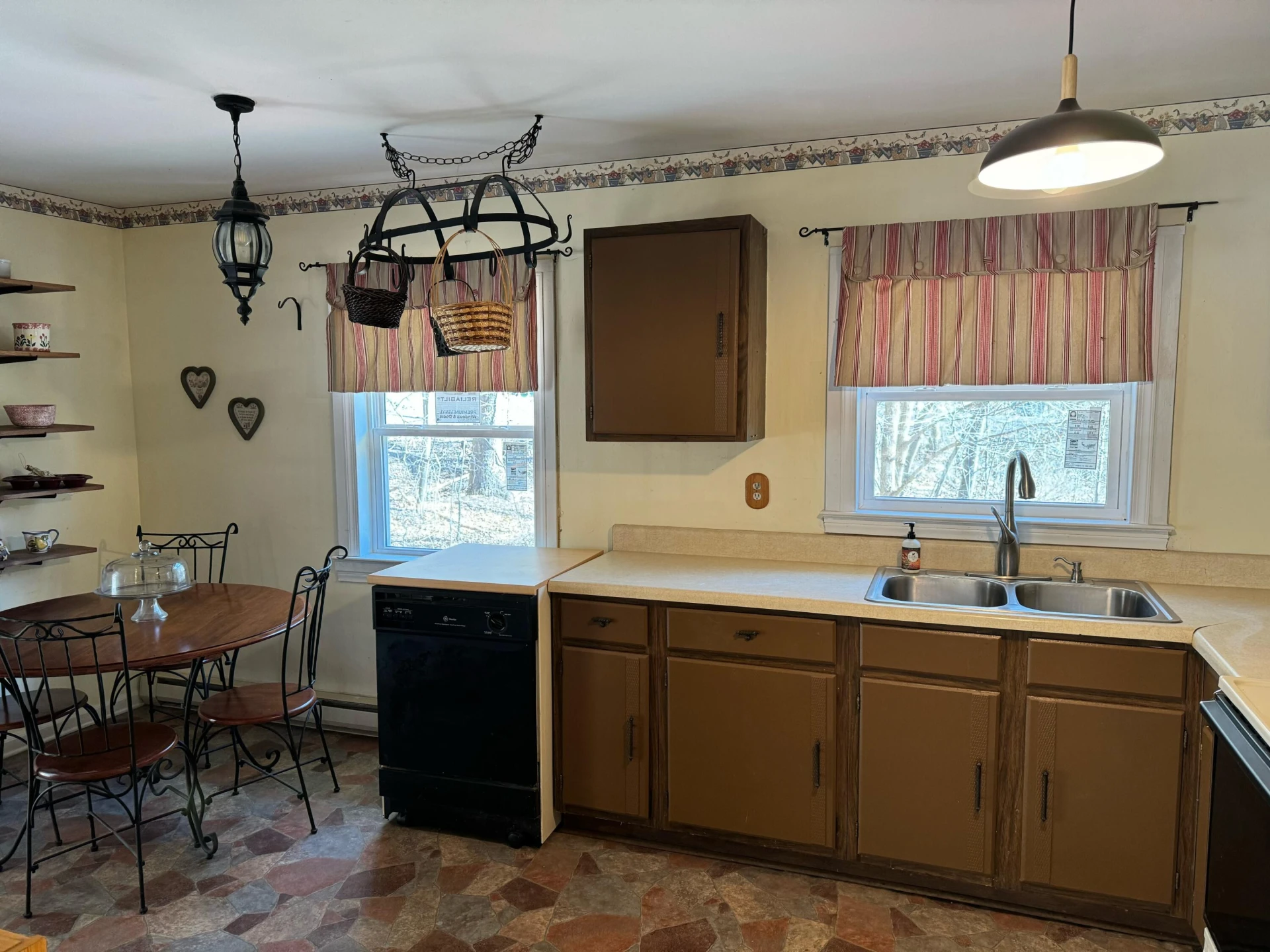 1615 Dolly Ann Dr - Photo 6