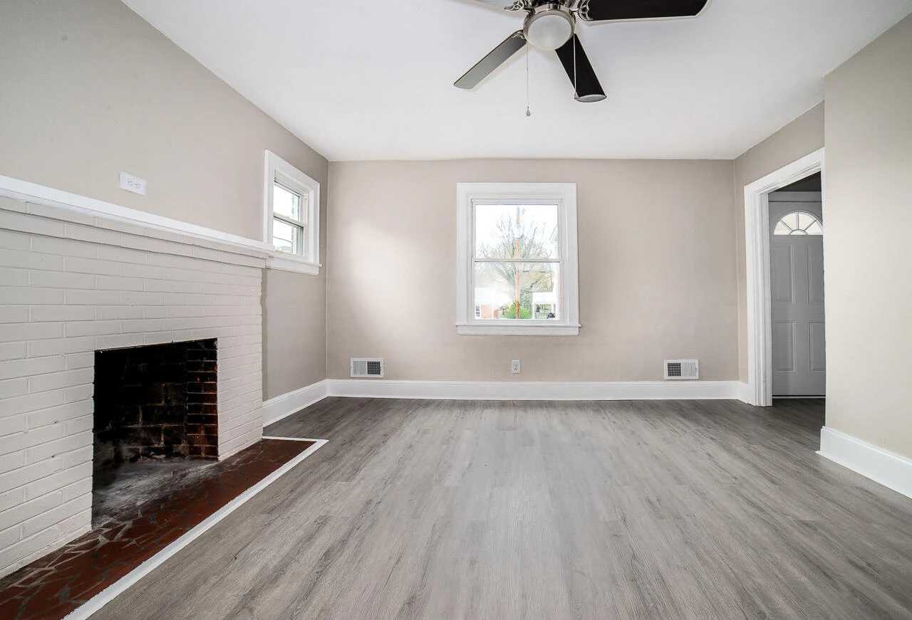 1215 Crescent St NW - Photo 11