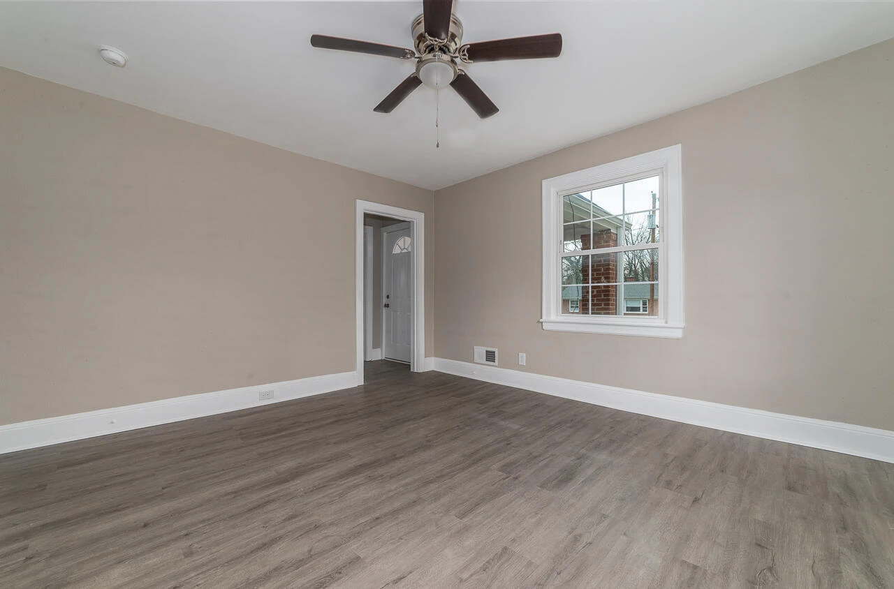 1215 Crescent St NW - Photo 19