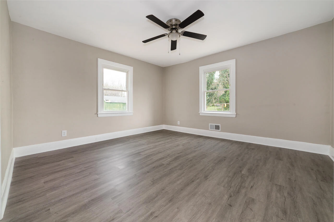 1215 Crescent St NW - Photo 20