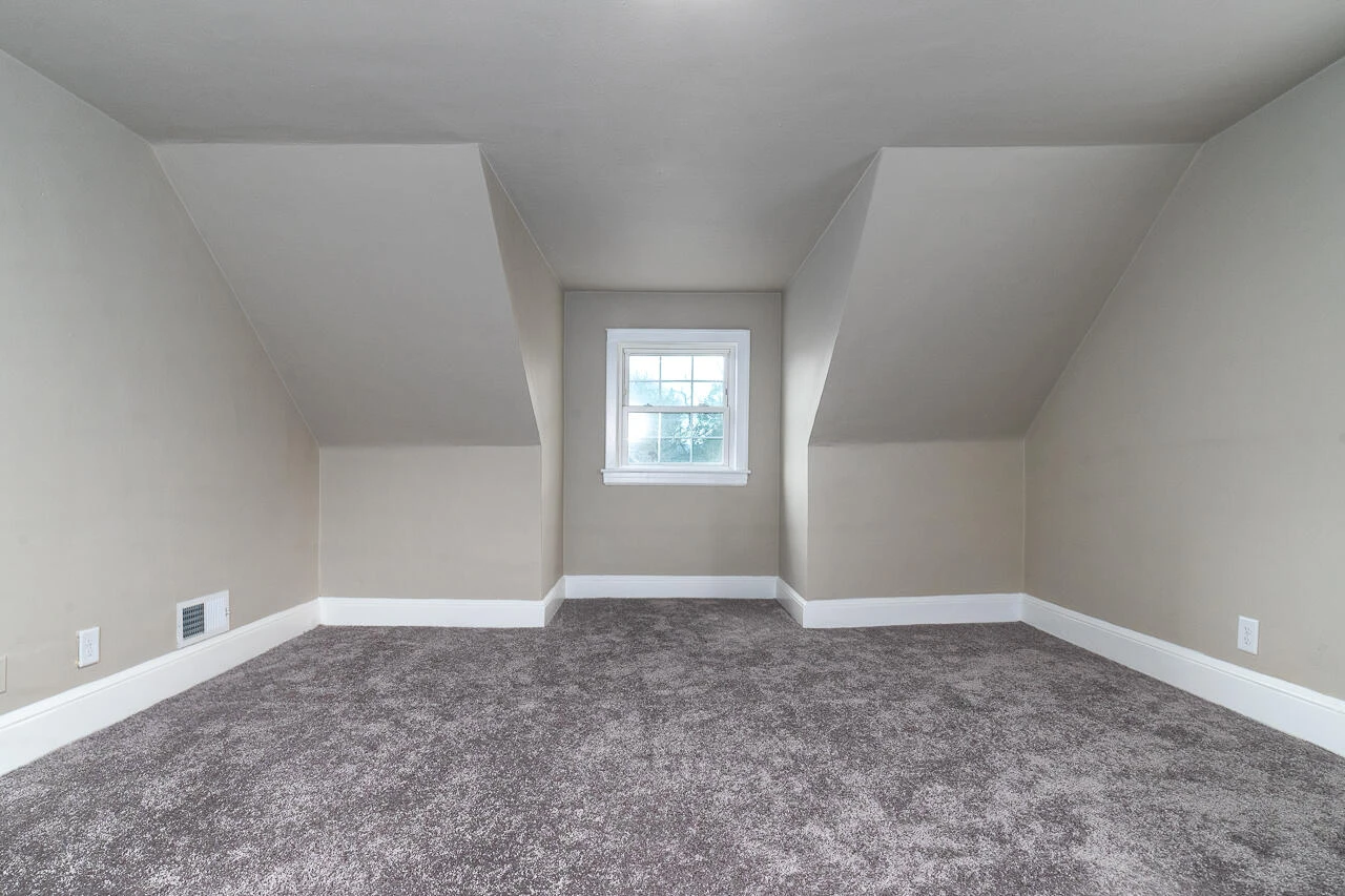 1215 Crescent St NW - Photo 24