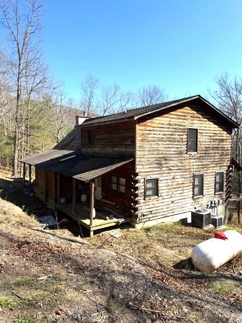 110 Pioneer Rd - Photo 2