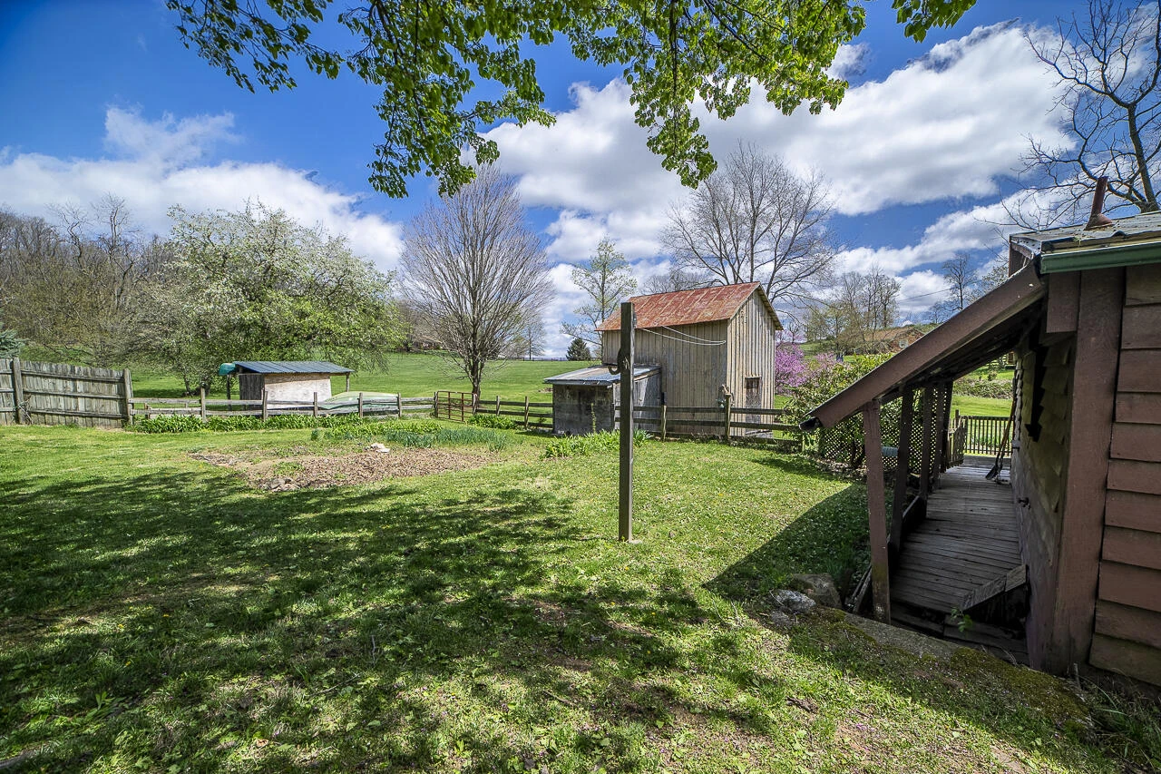 775 Newport Rd - Photo 49
