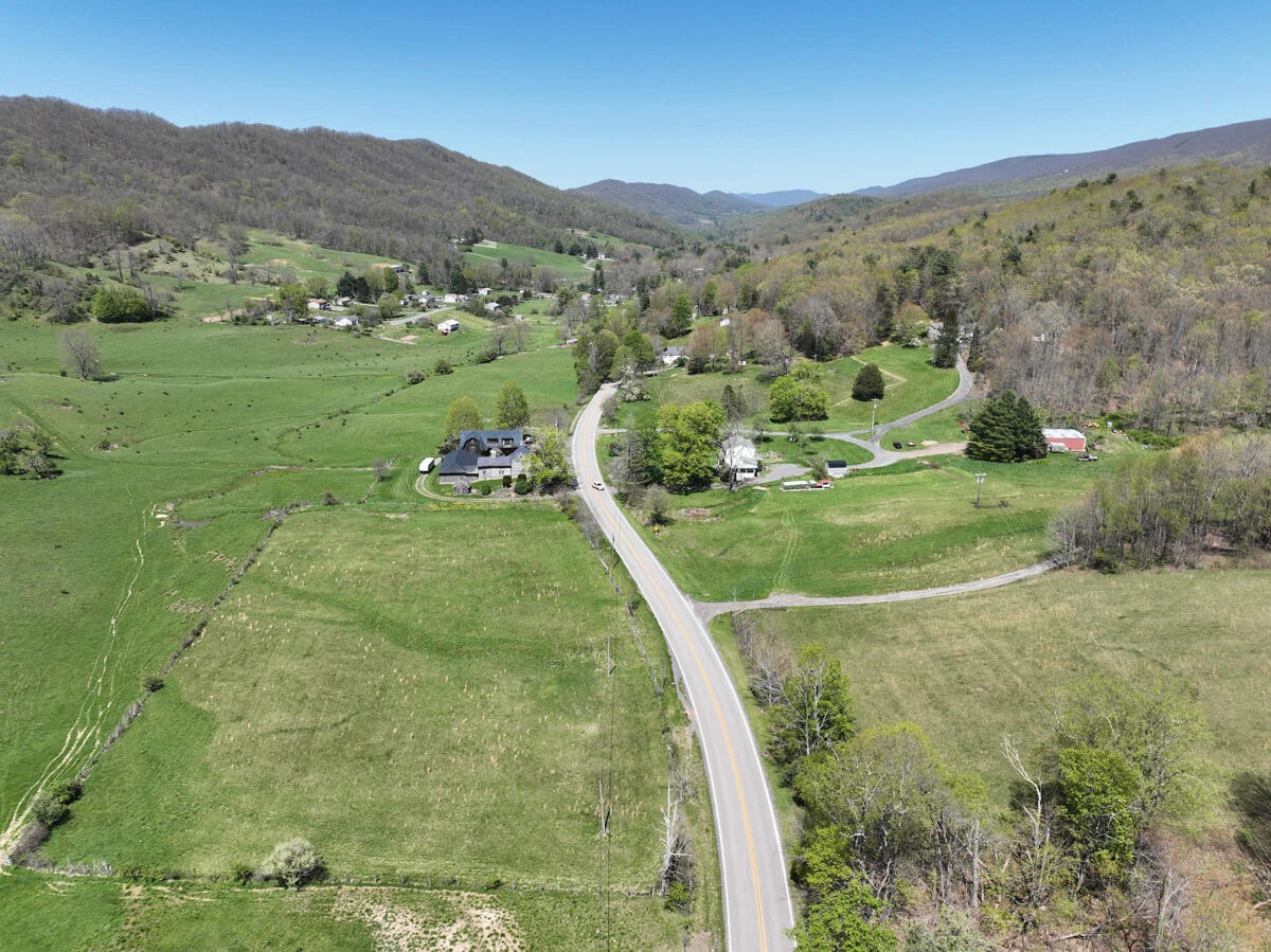 1120 Sam Snead Highway - Photo 40