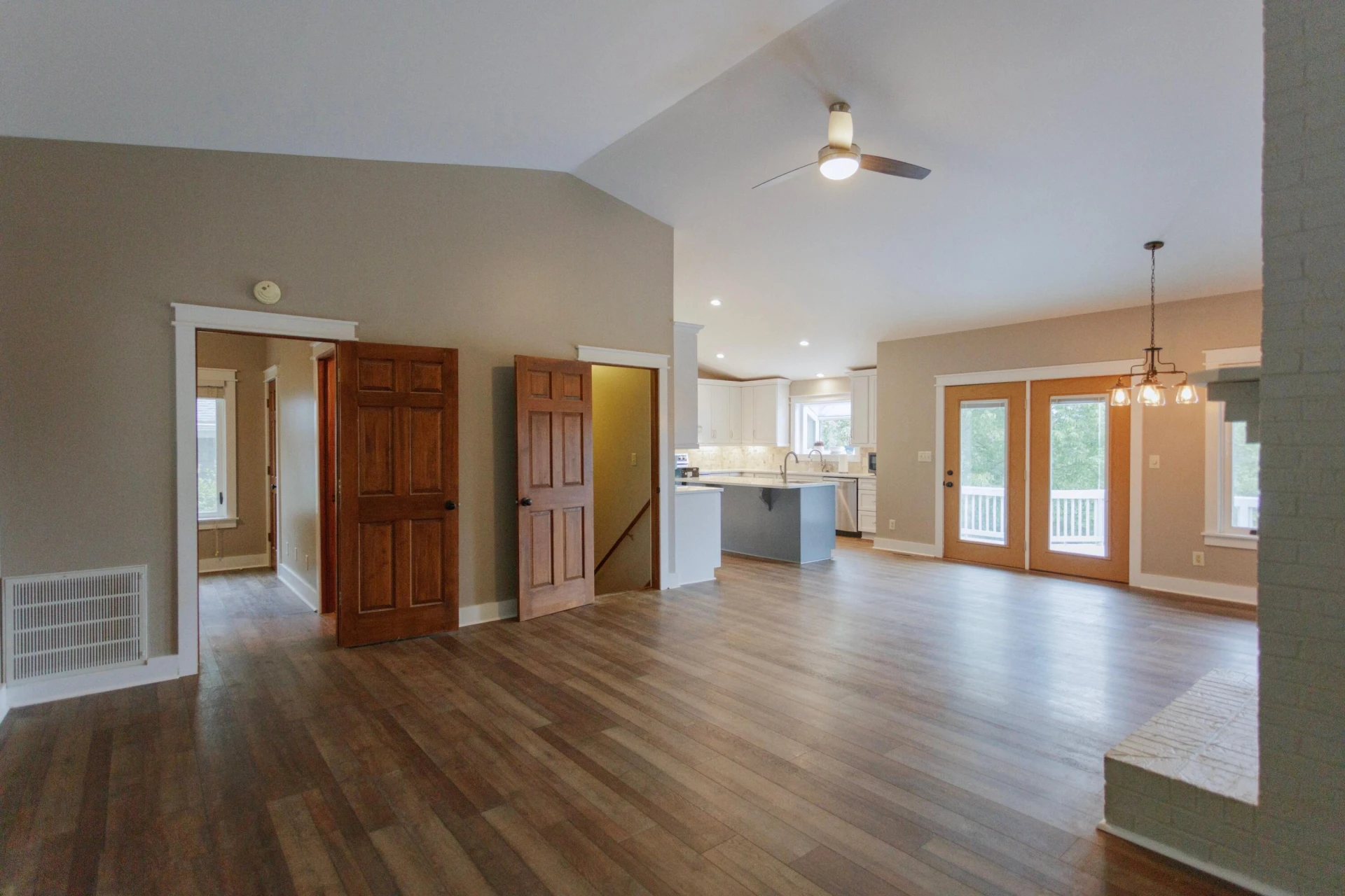 22 Seaman Cir - Photo 4