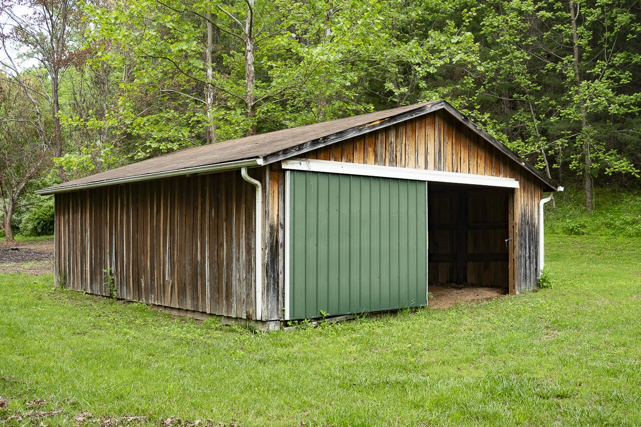 22 Seaman Cir - Photo 41