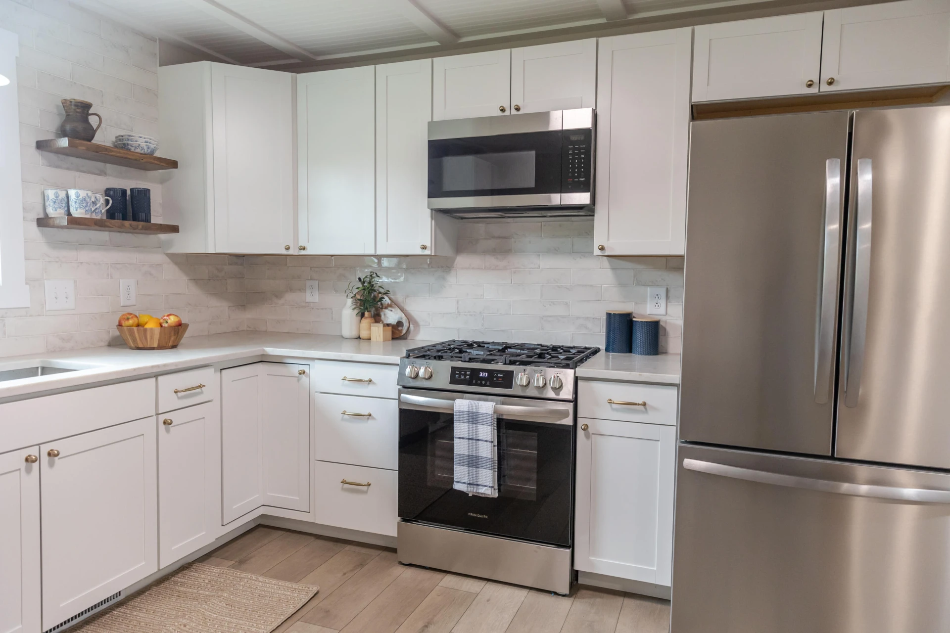 519 Arpia St - Photo 10