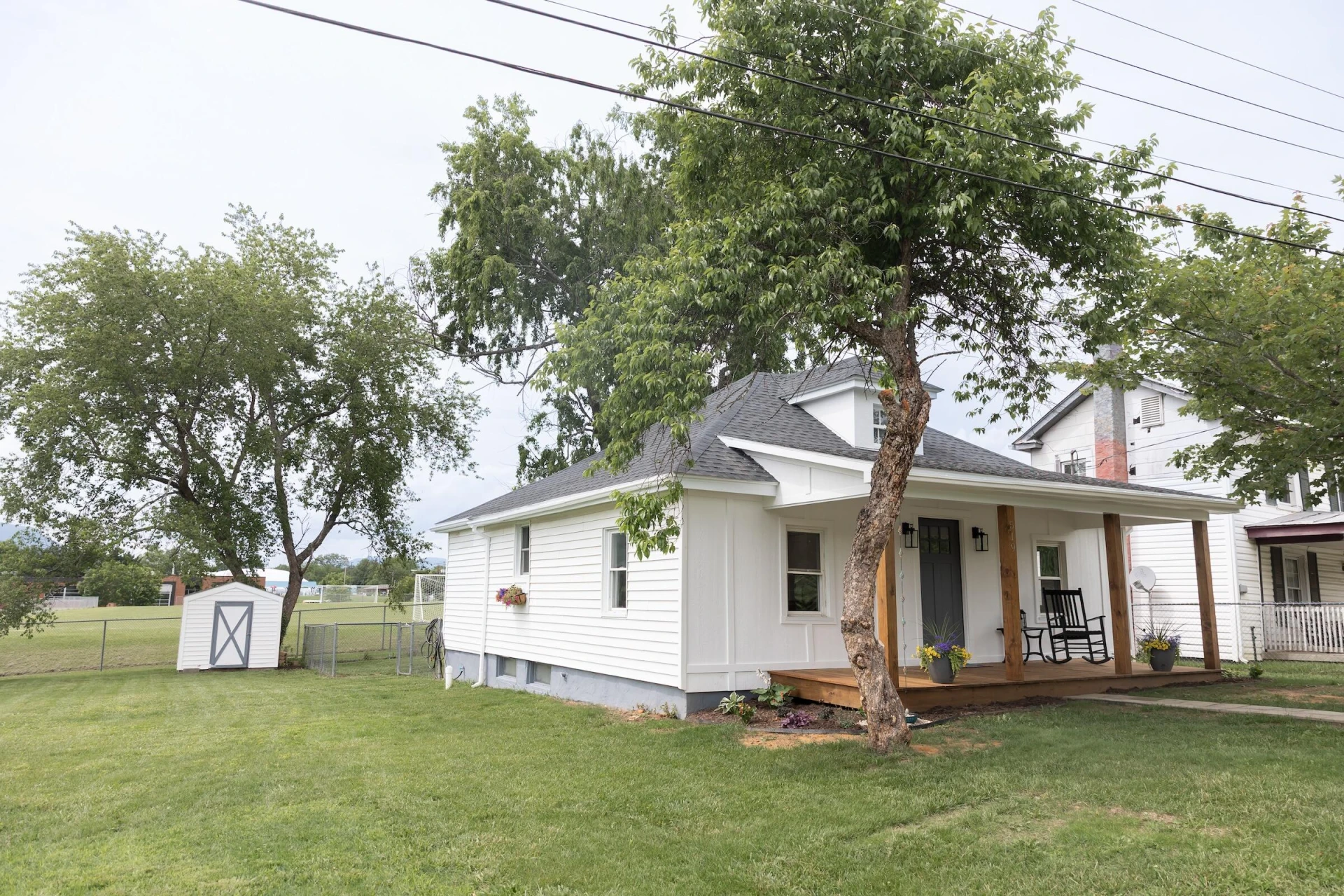 519 Arpia St - Photo 4