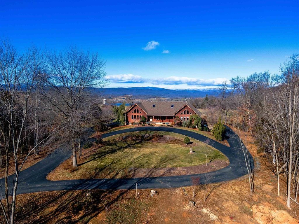 1003 Natural Chimney Rd