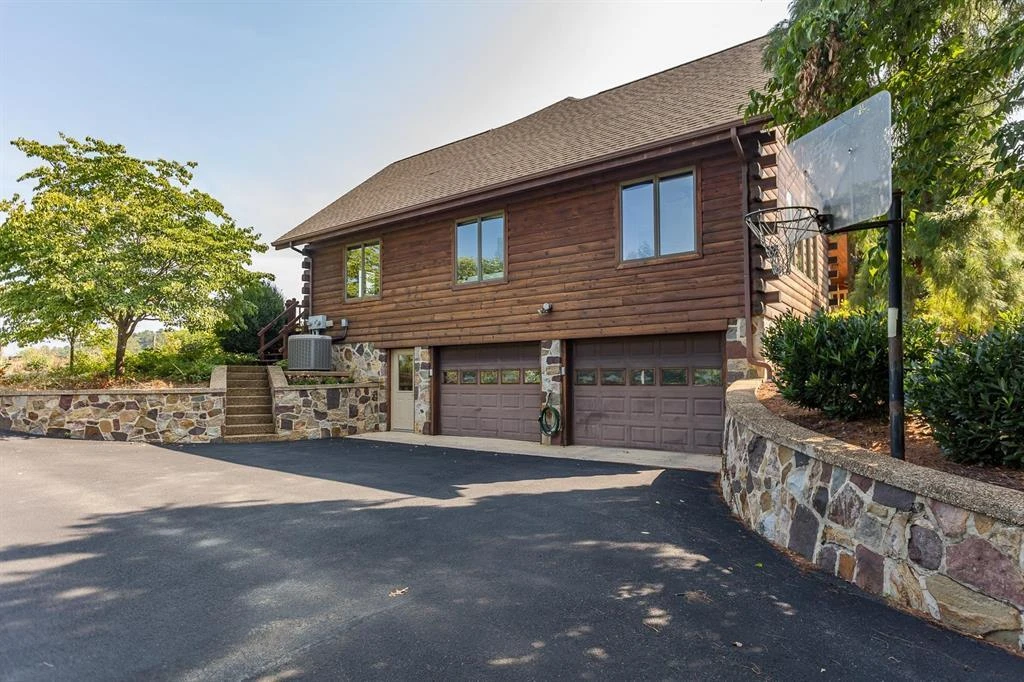 1003 Natural Chimney Rd - Photo 2