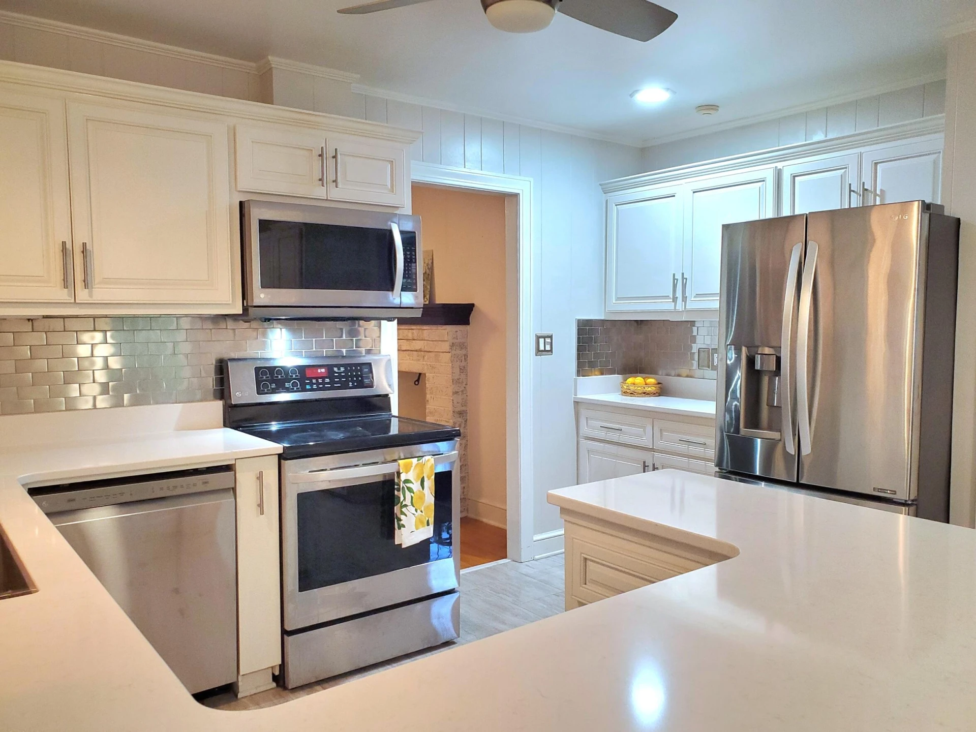 903 Bowyer Ln - Photo 19