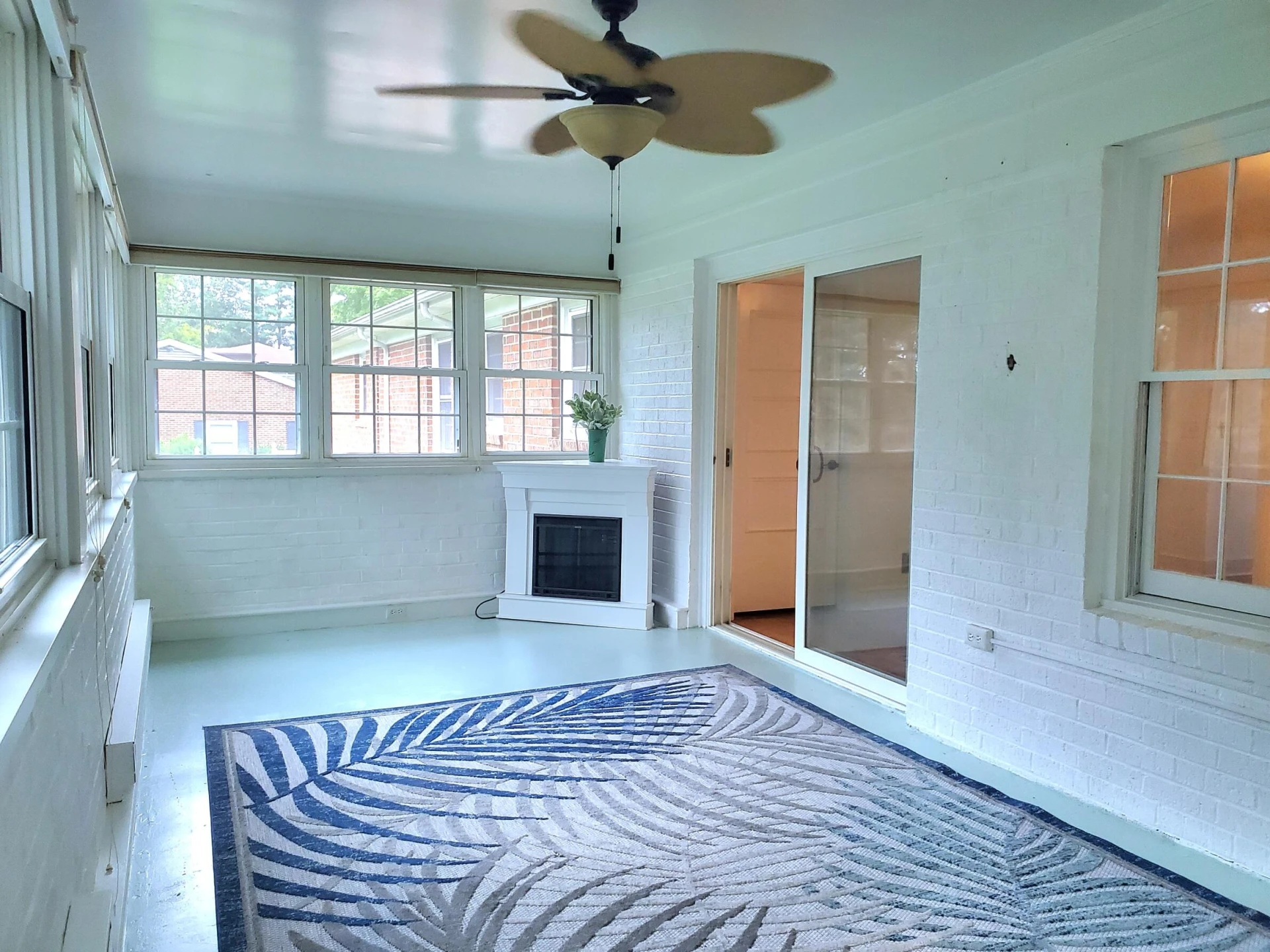 903 Bowyer Ln - Photo 22