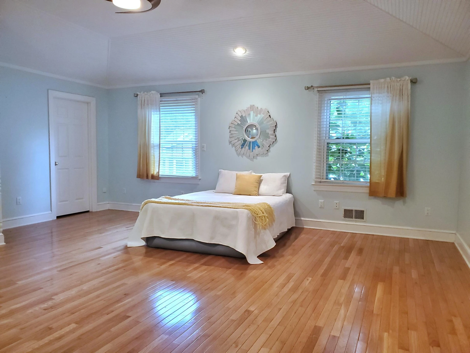 903 Bowyer Ln - Photo 32