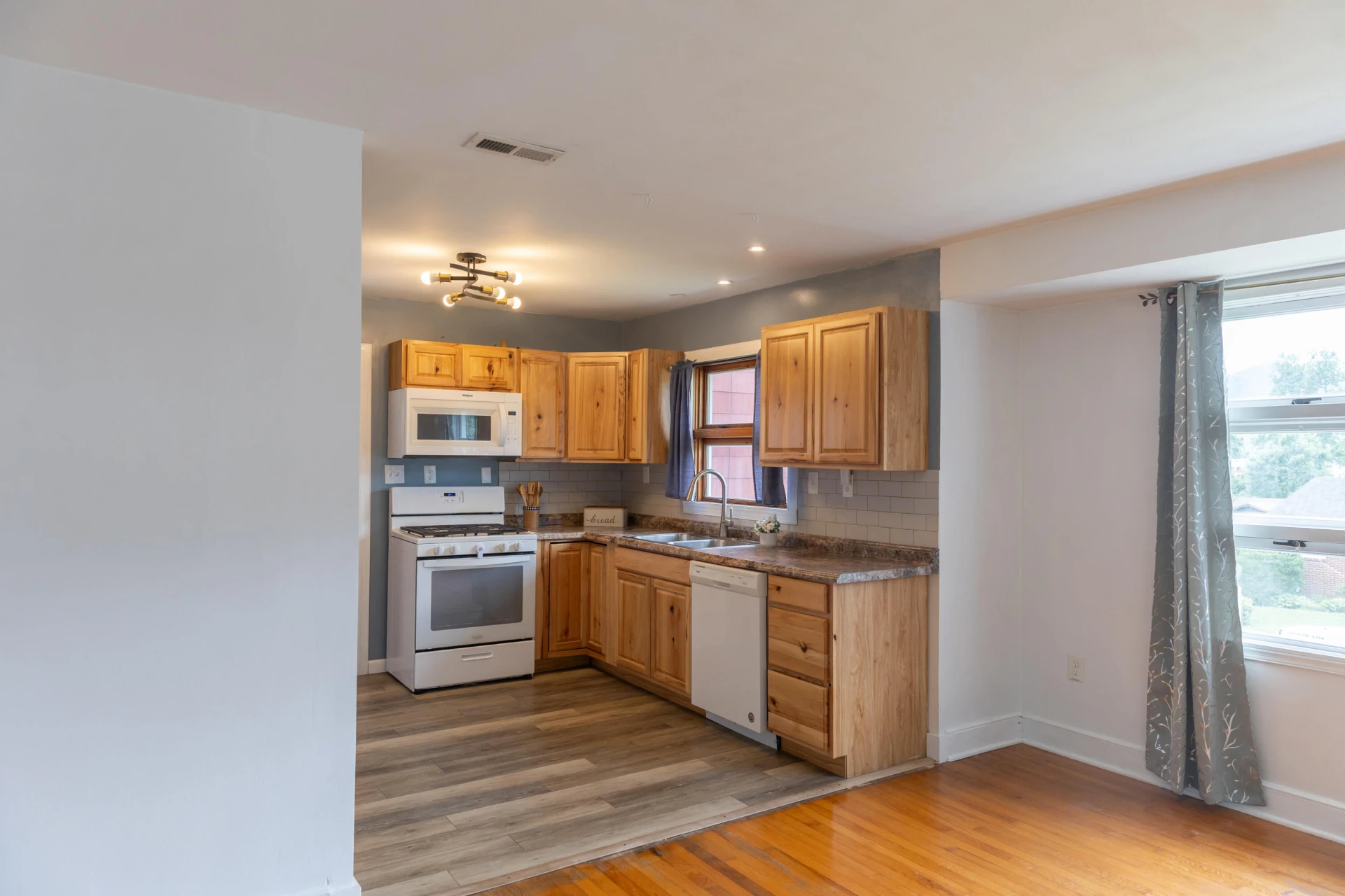 629 Orchard Ave - Photo 10