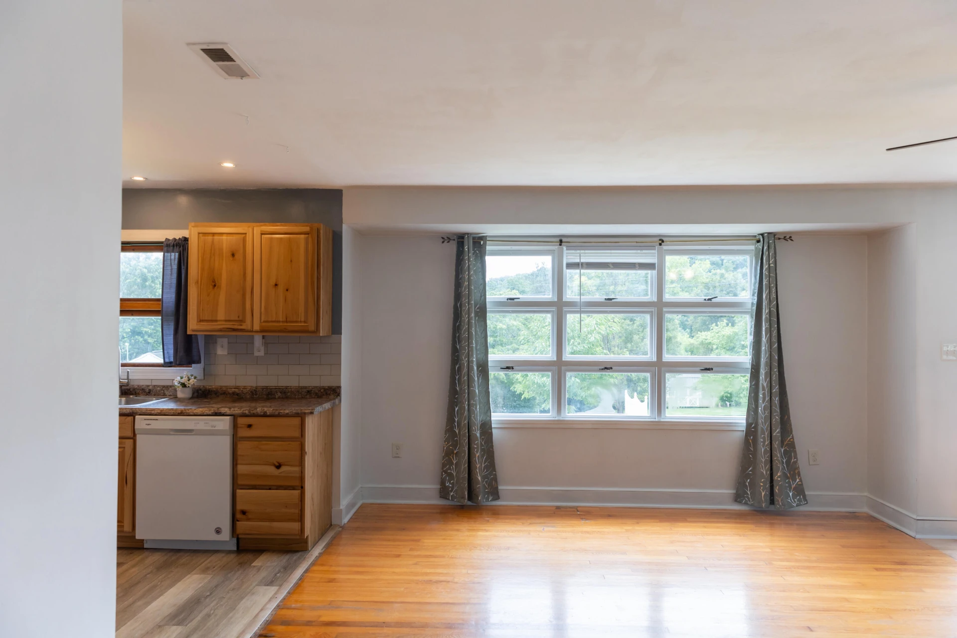 629 Orchard Ave - Photo 11