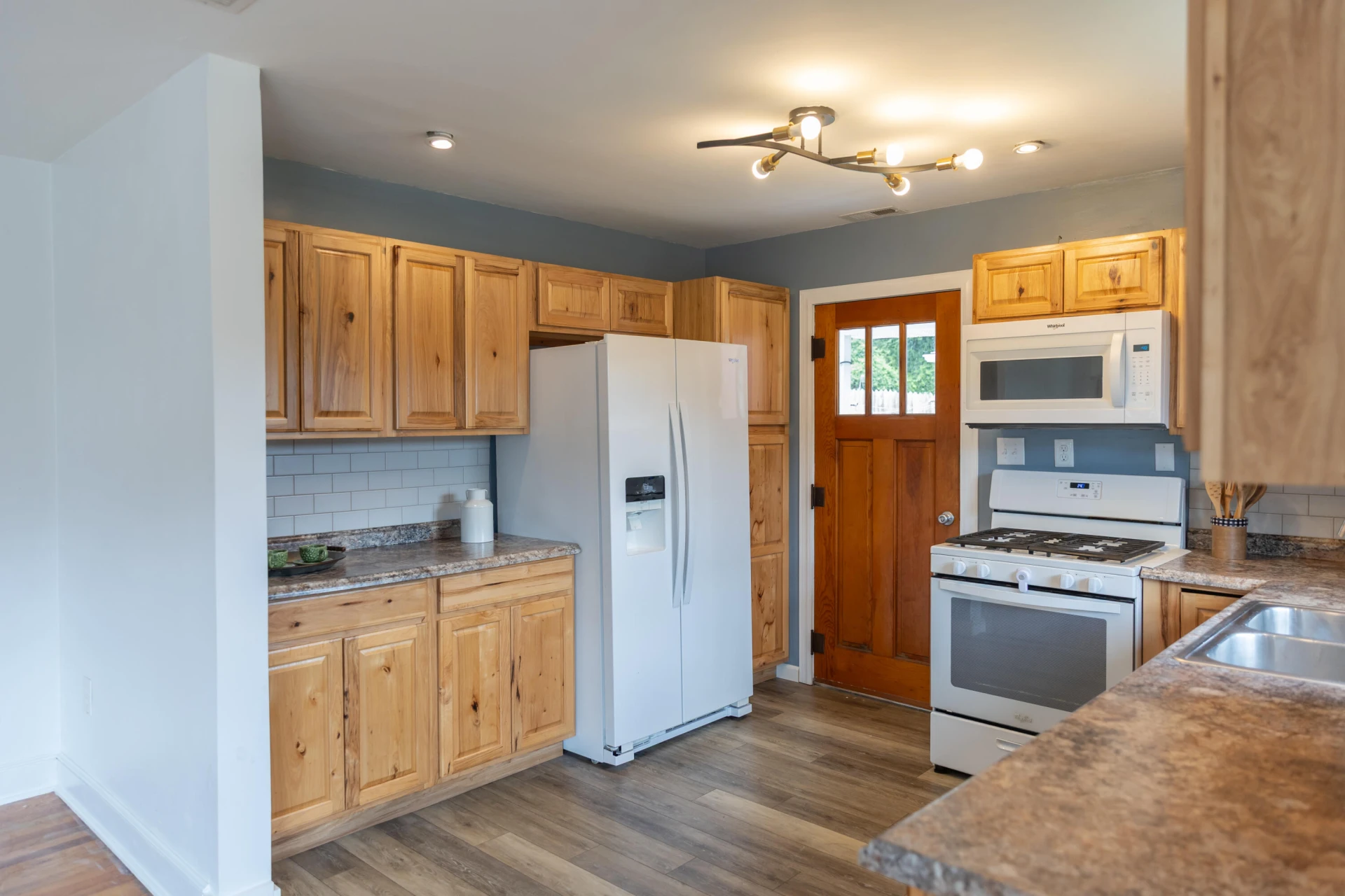 629 Orchard Ave - Photo 7