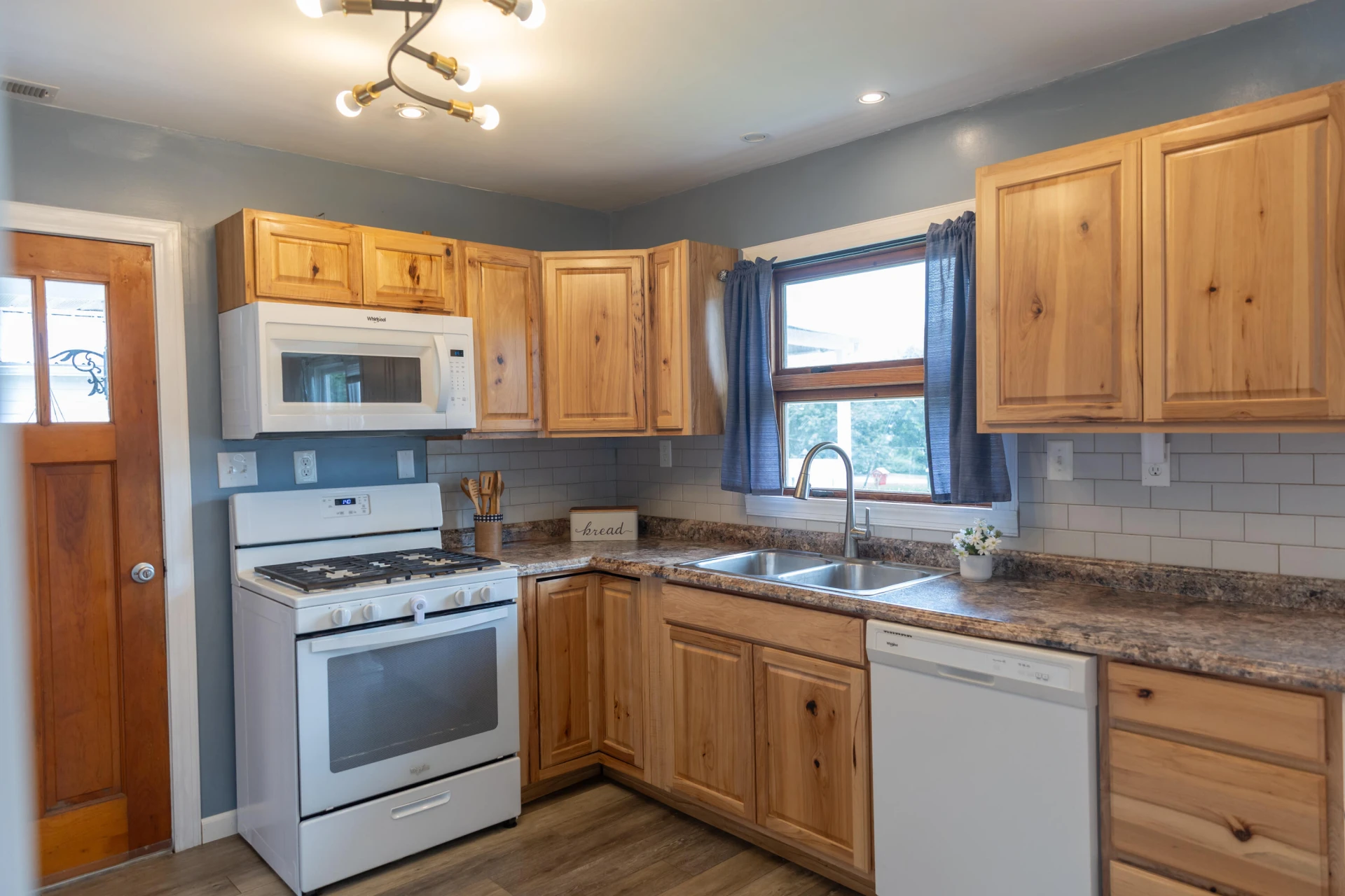 629 Orchard Ave - Photo 9
