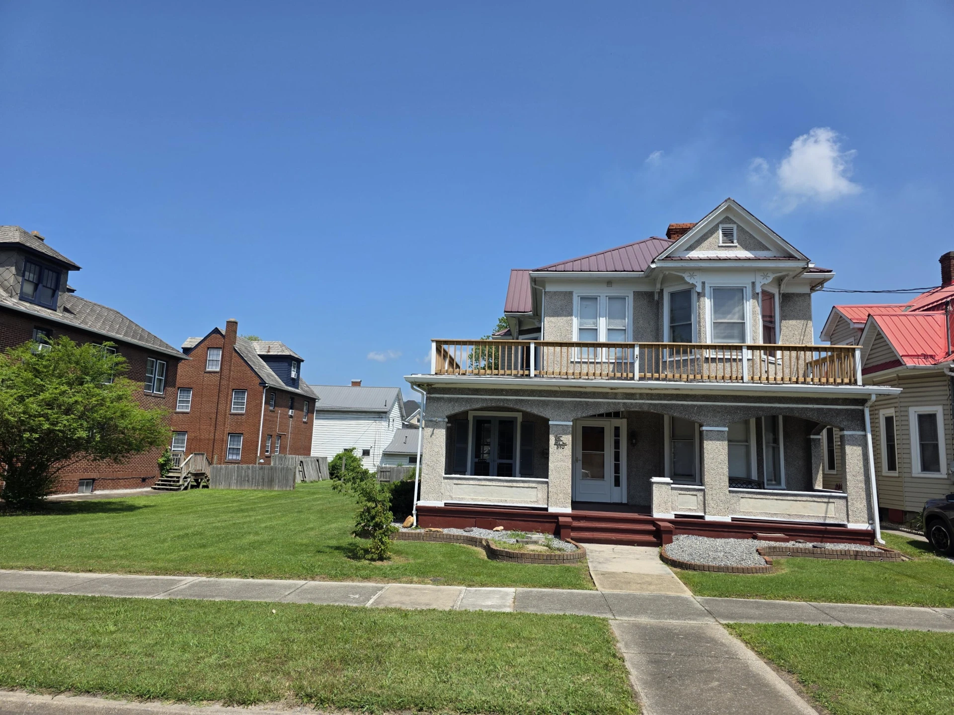 310 E Prospect St