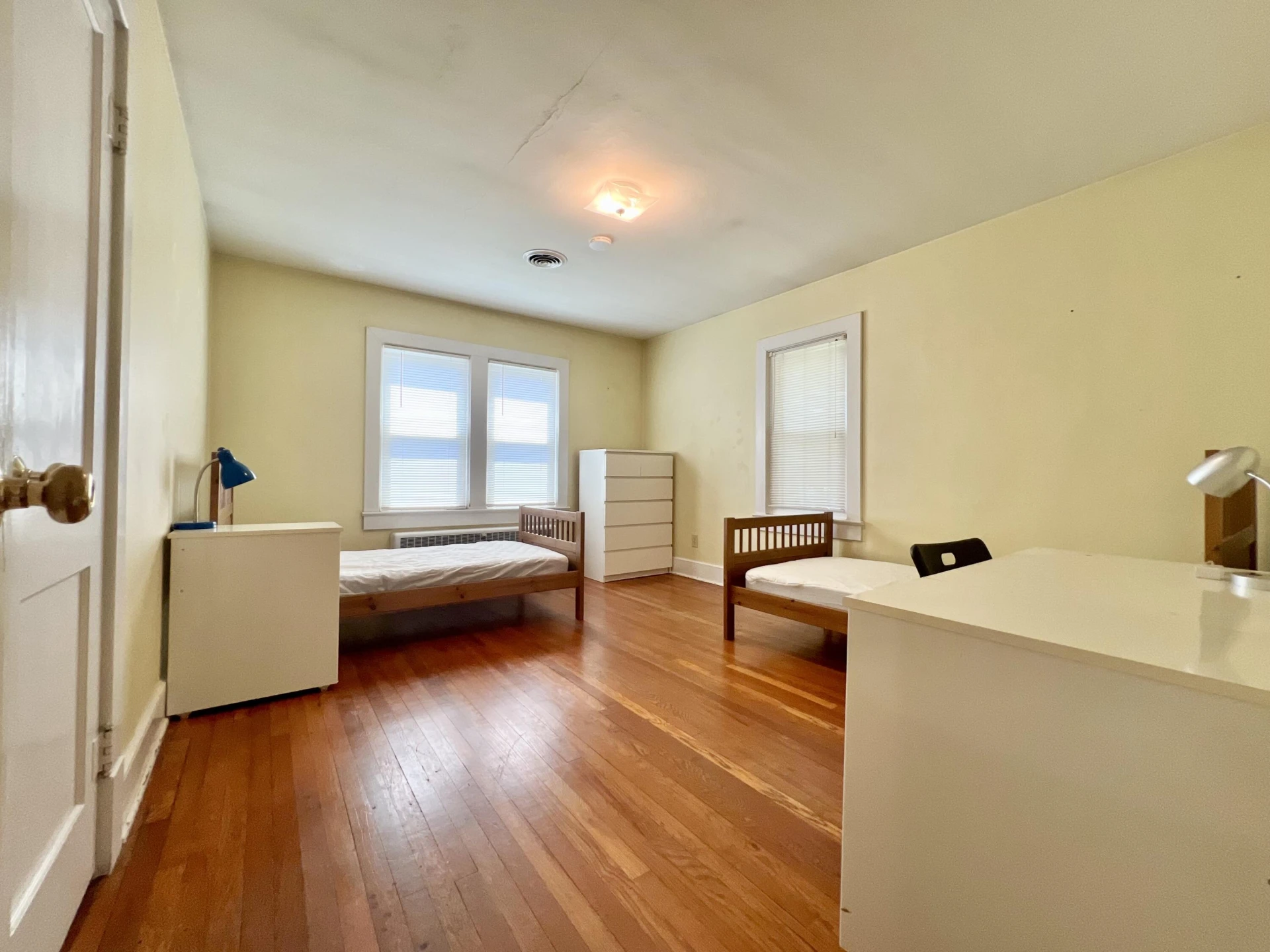2445 Chestnut Ave - Photo 22