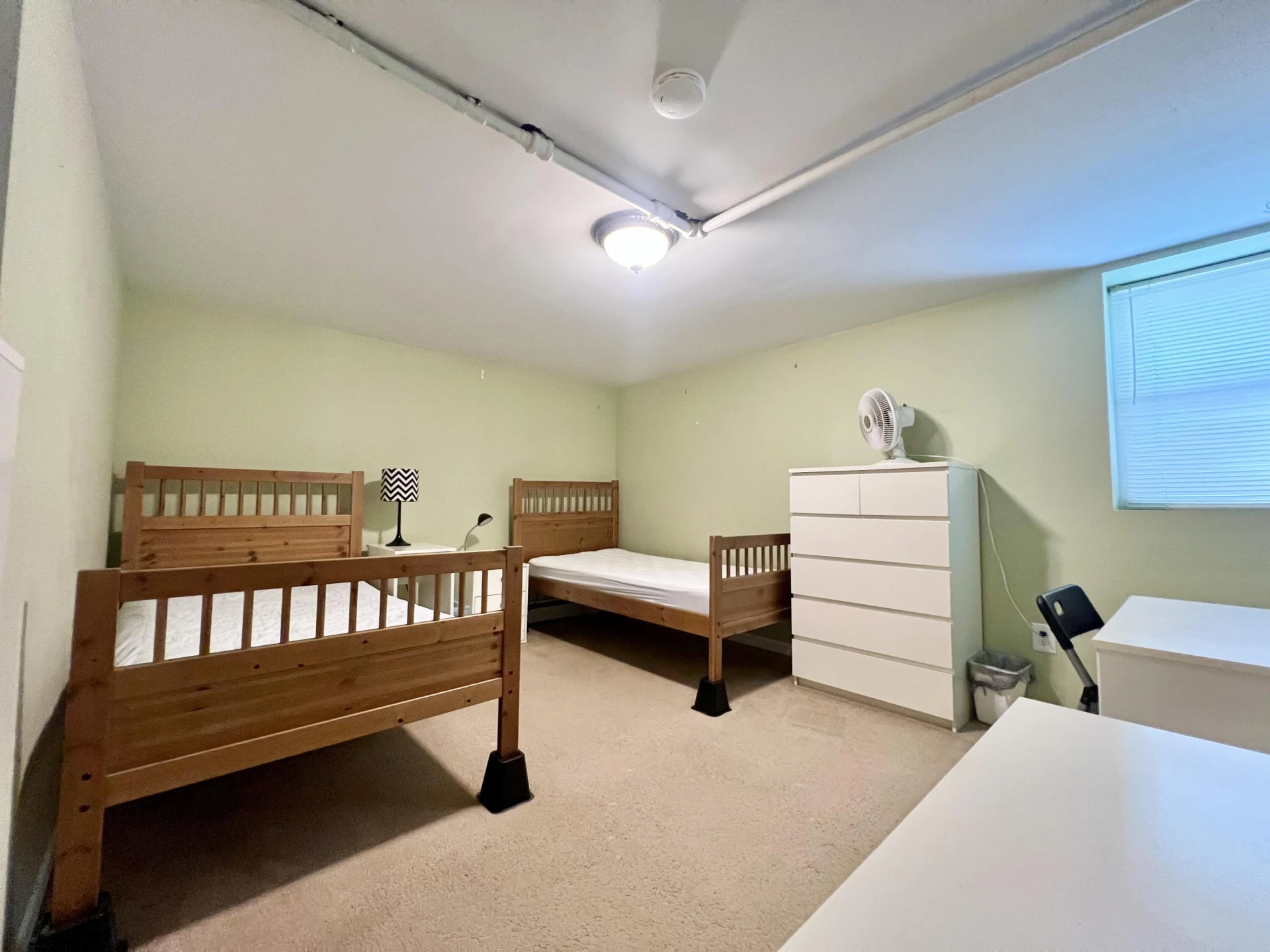 2445 Chestnut Ave - Photo 32
