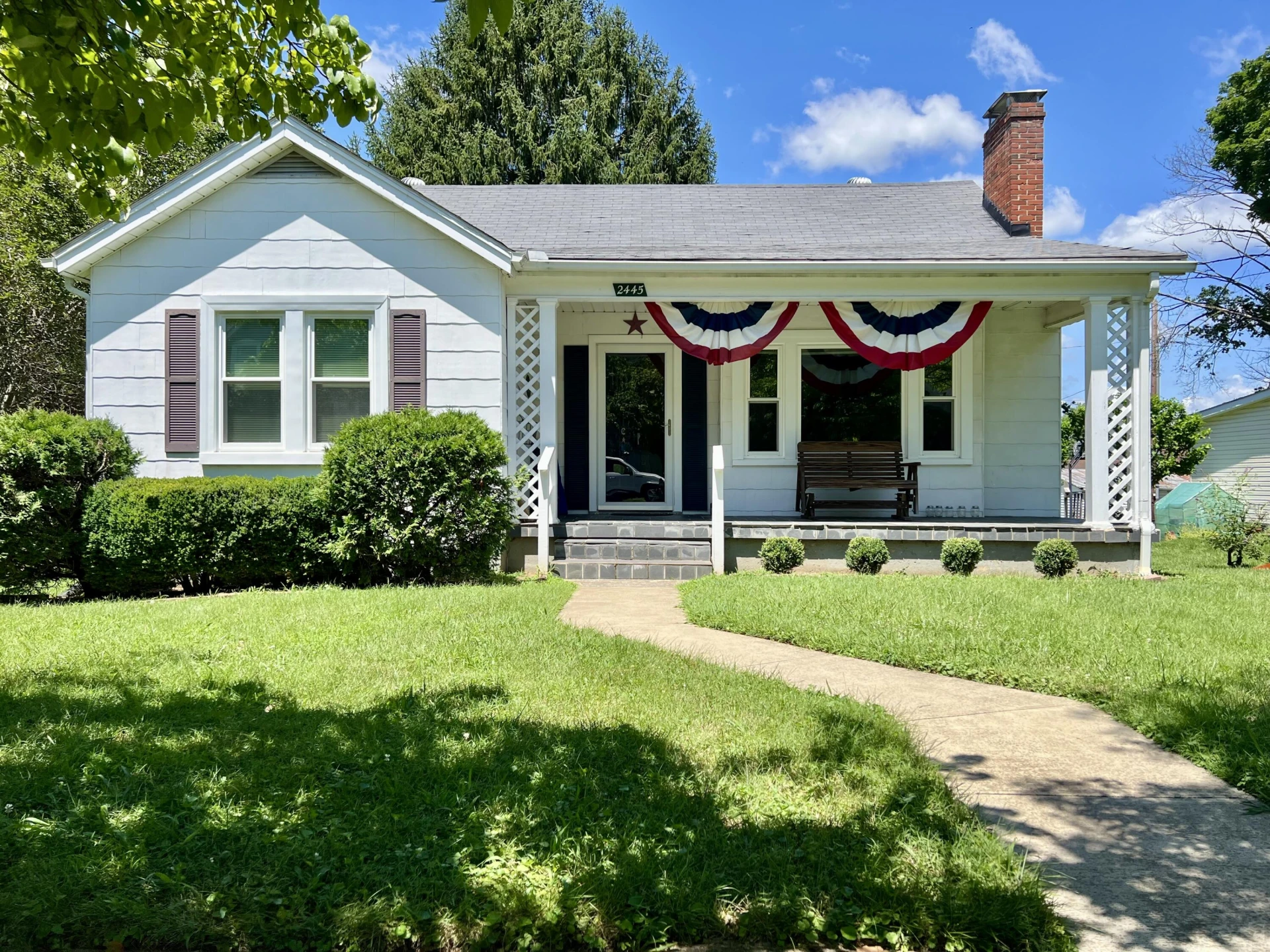 2445 Chestnut Ave - Photo 5