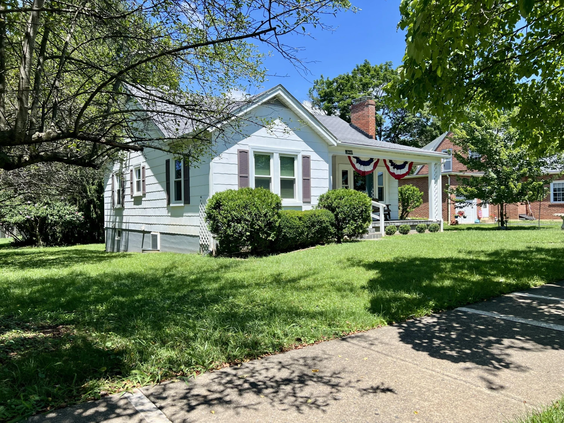 2445 Chestnut Ave - Photo 6