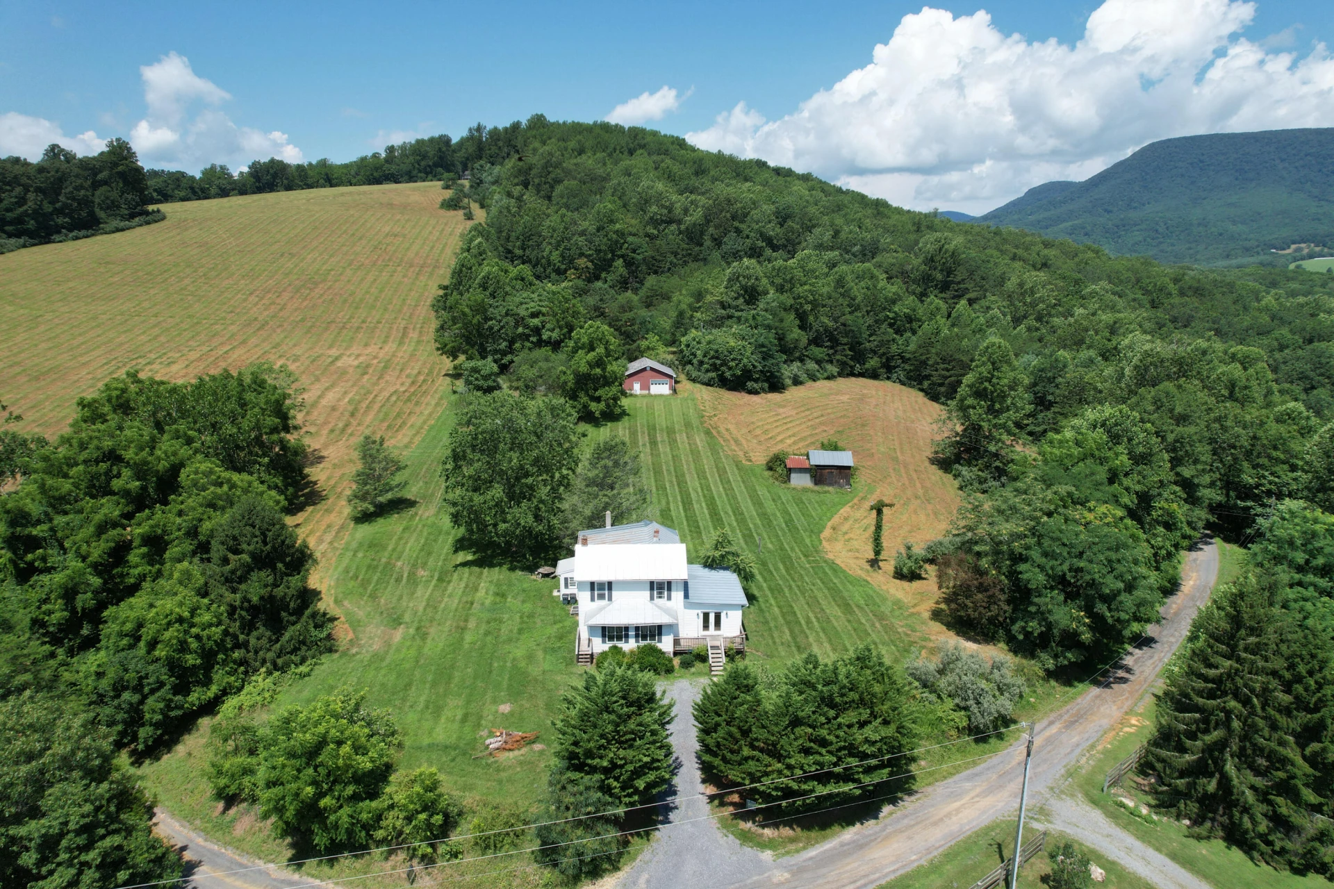 621 Adair Hill Dr - Photo 2